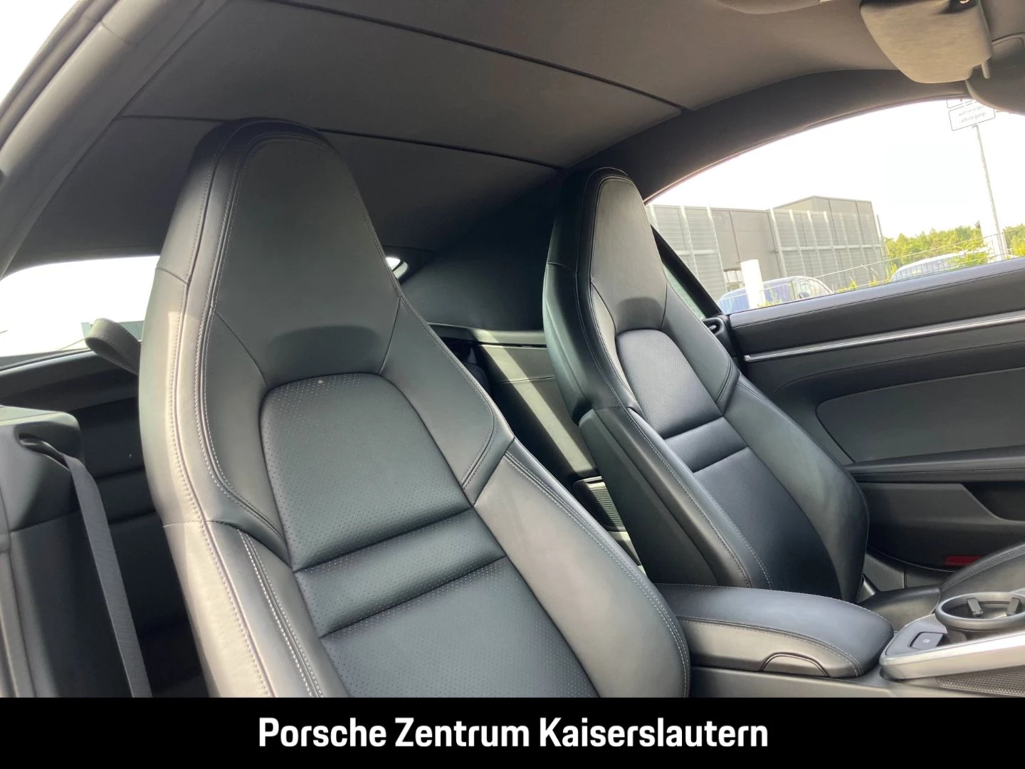 Porsche 911 992 Carrera 4 Cabrio Sportabgas BOSE 21-Zoll carrera