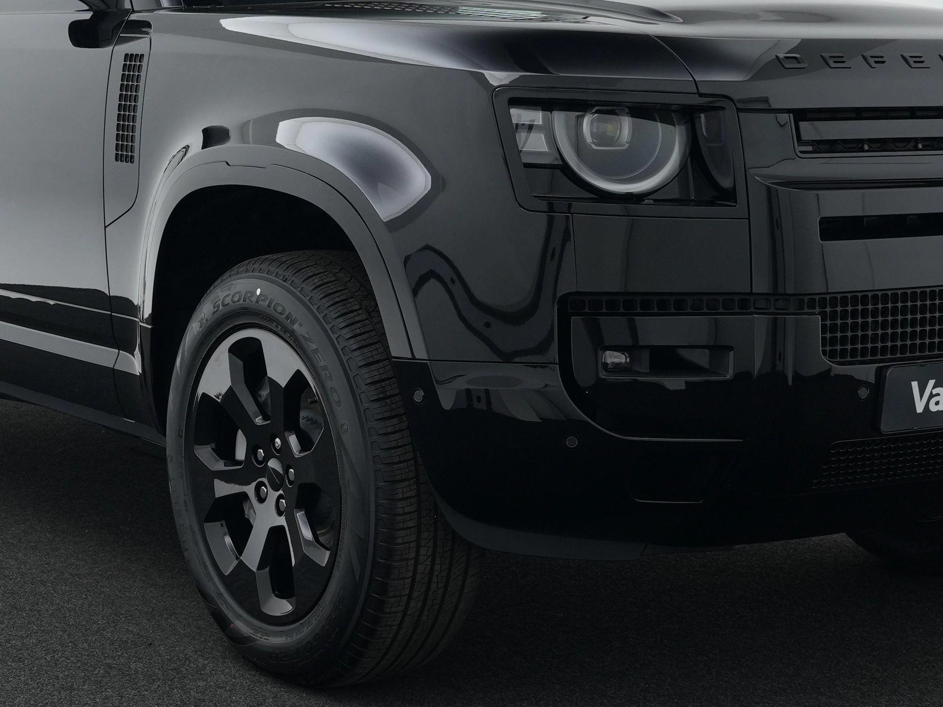 Land Rover Defender 2.0 P300e 110 Dynamic SE Edition