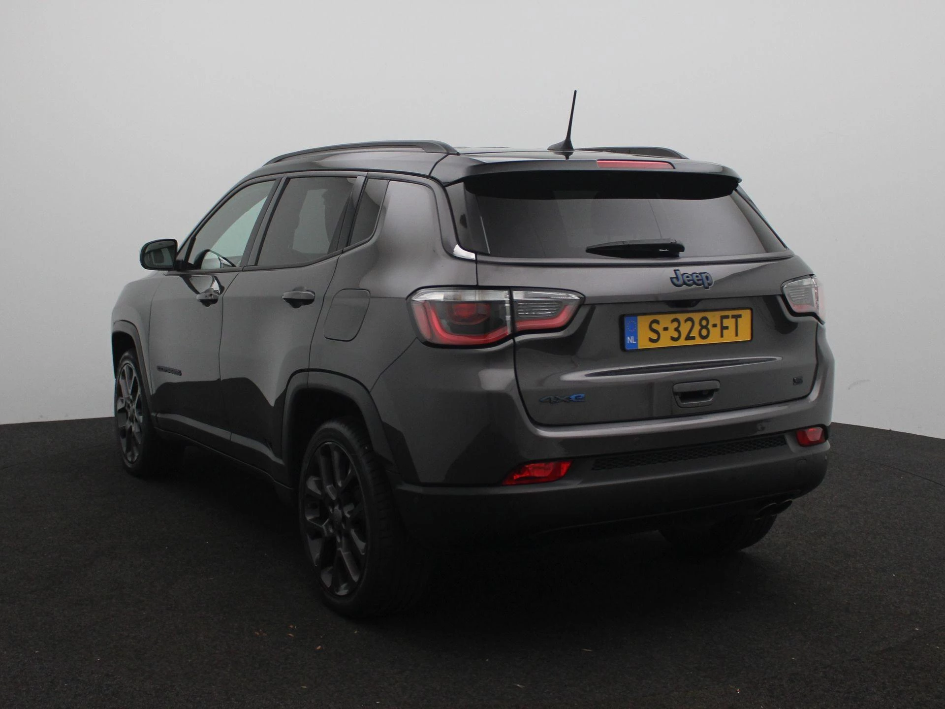 Jeep Compass 4xe 240 Plug-in Hybrid Electric S