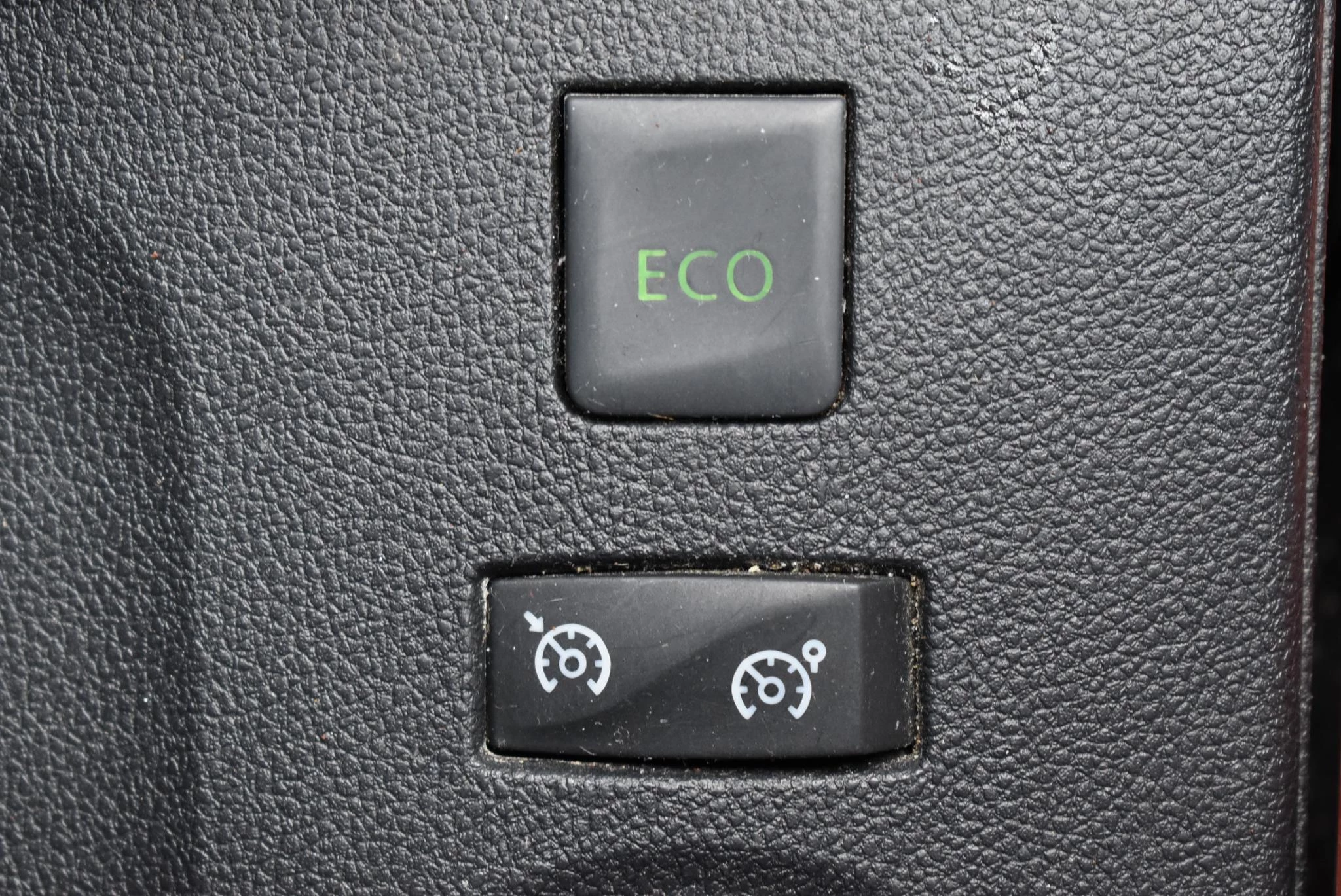 Renault-Captur-image-21