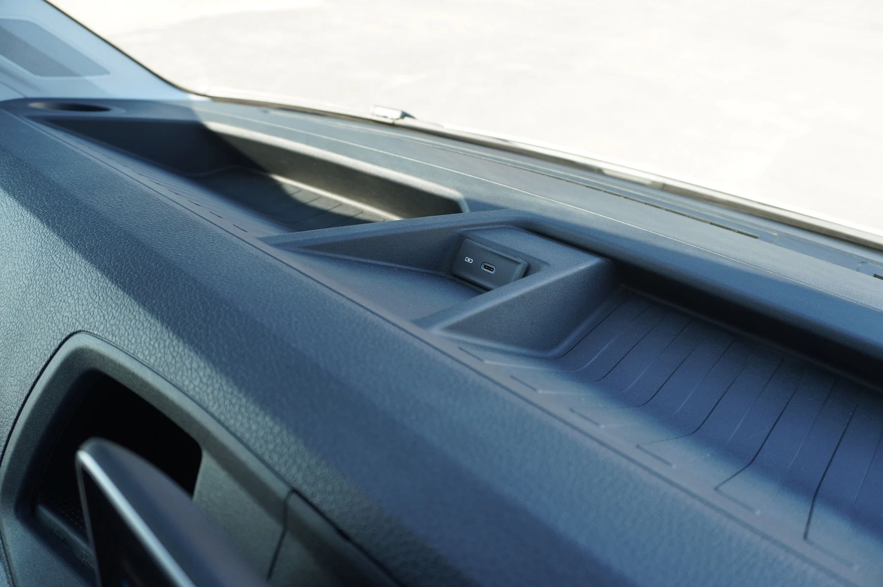 Volkswagen-Crafter-image-39