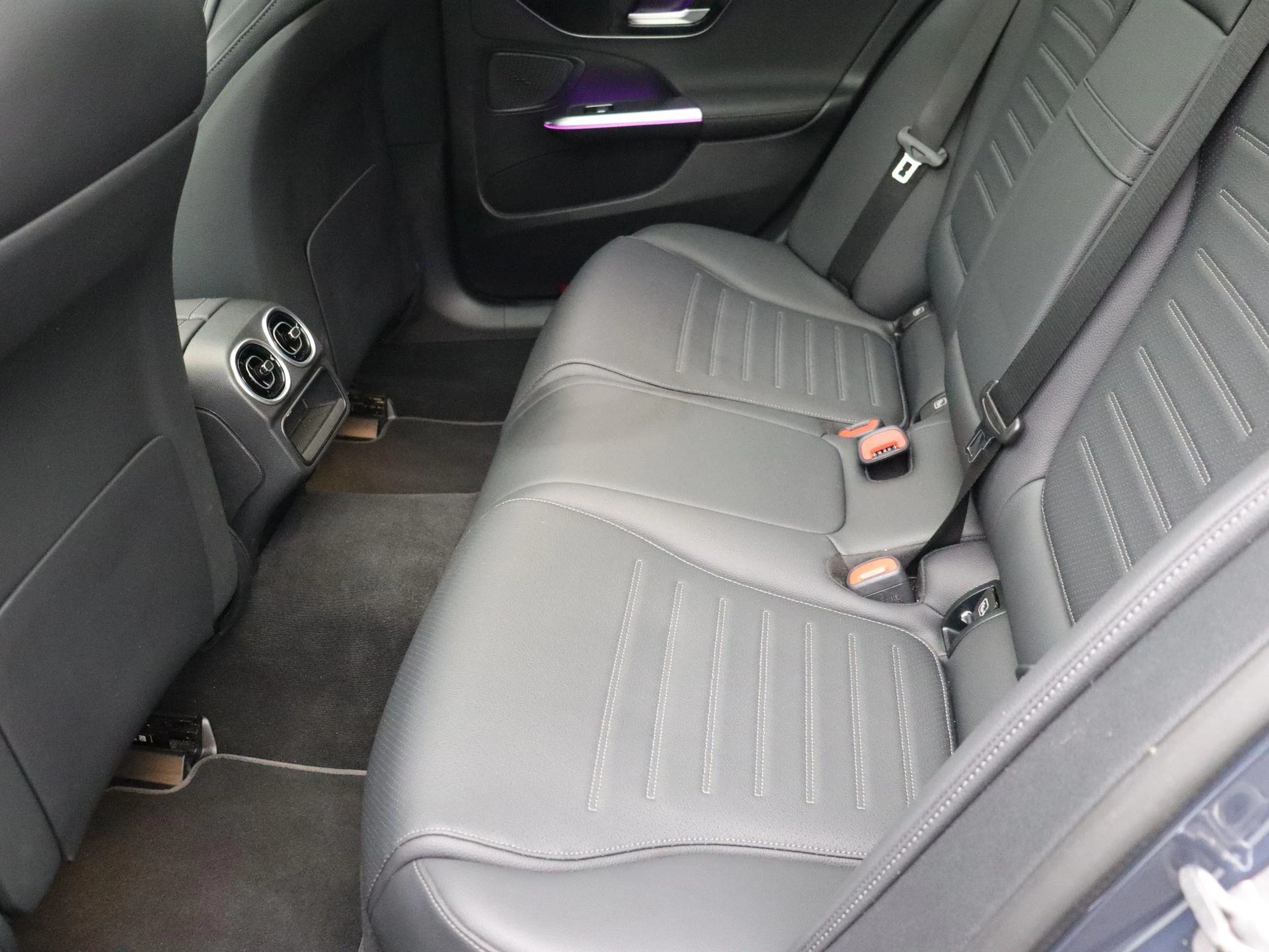 Mercedes-Benz C-Klasse 300 de 4MATIC Break AMG Line + LEDER + PANO + TREKHAAK + DIGITAL LIGHT +