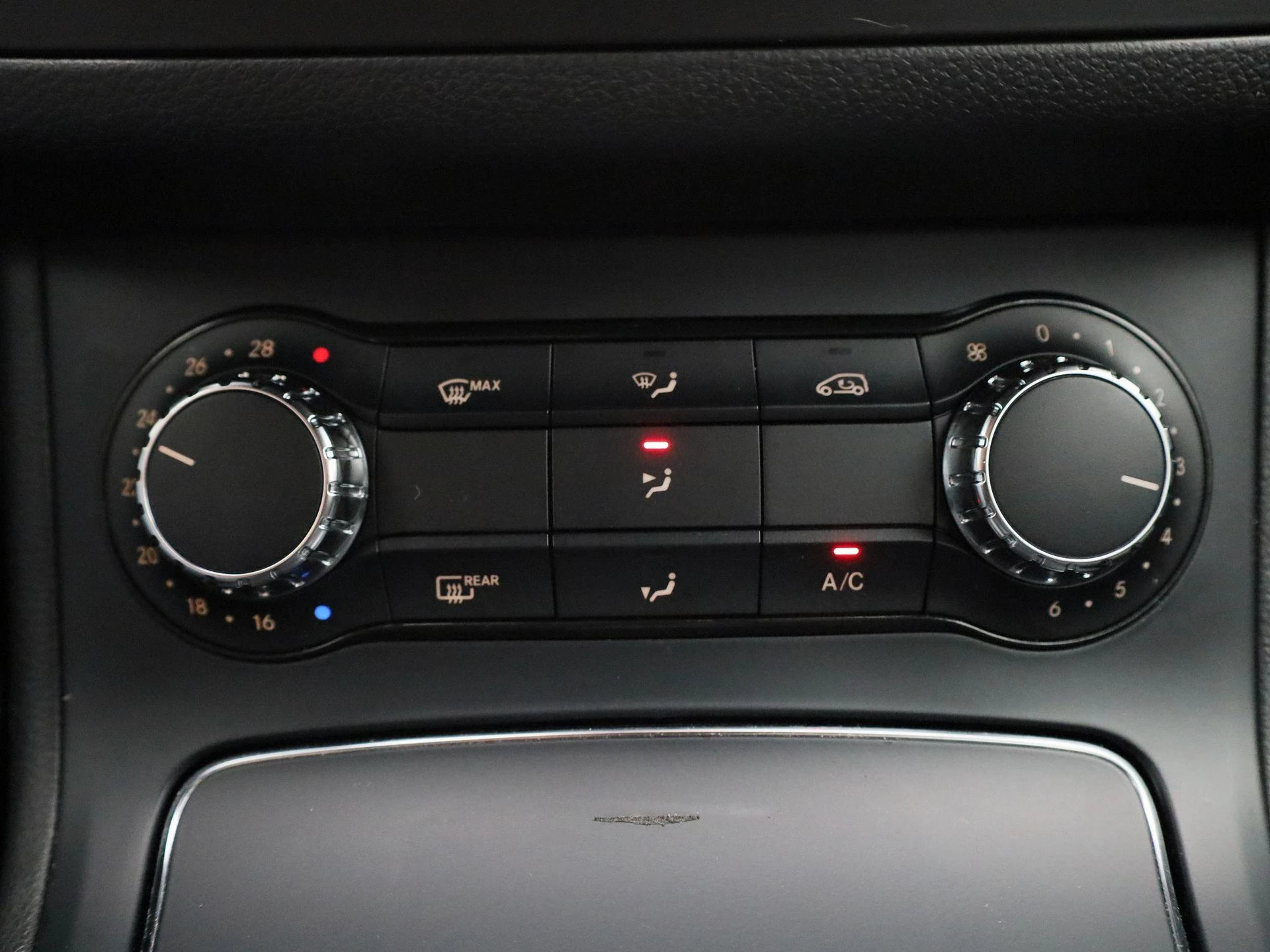Mercedes-Benz-B-Klasse-image-18