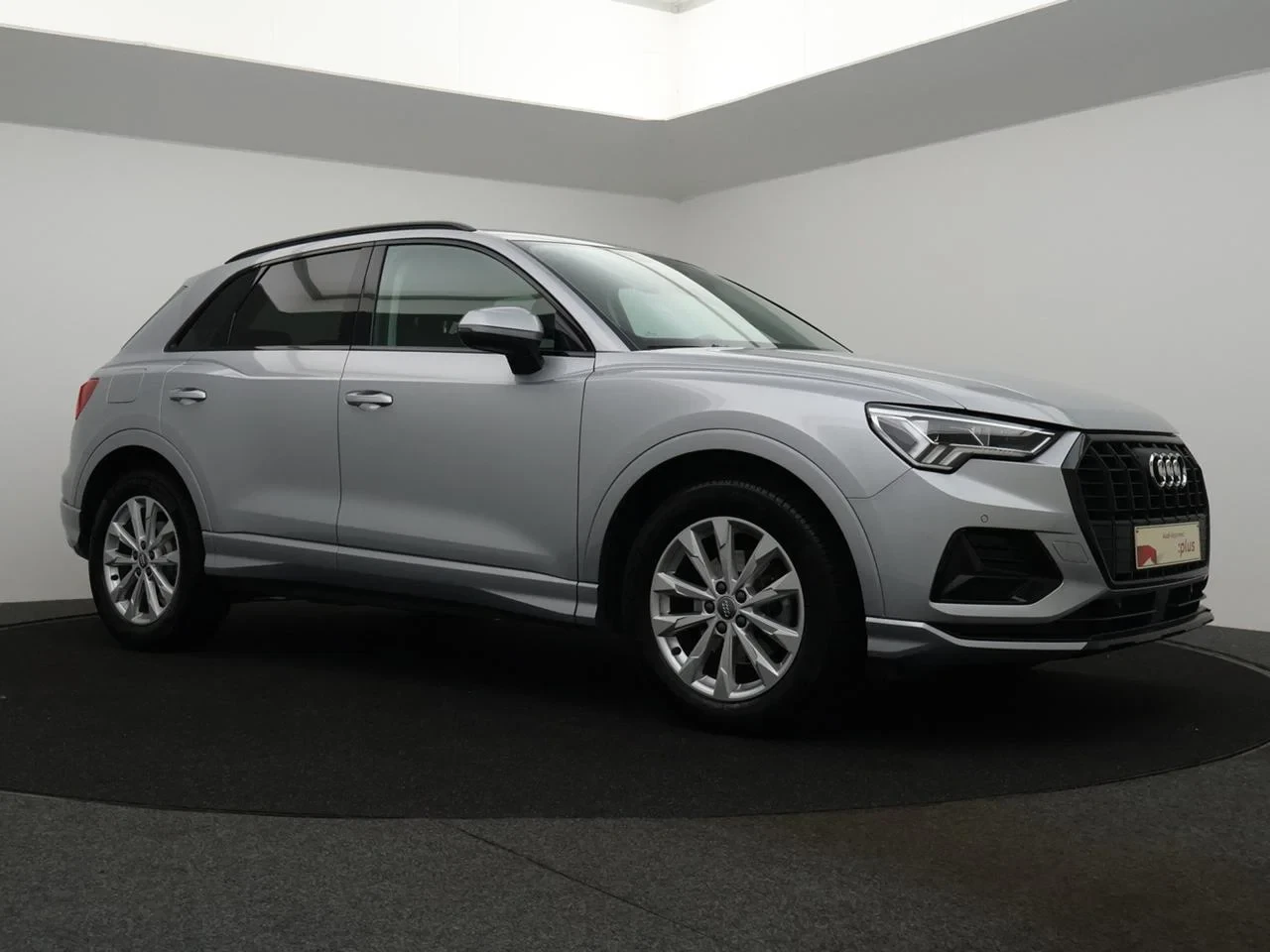 Audi-Q3-image-10