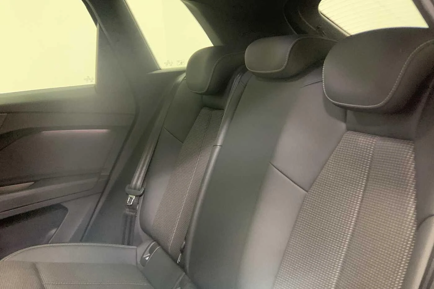 Audi-Q4 e-tron-image-9