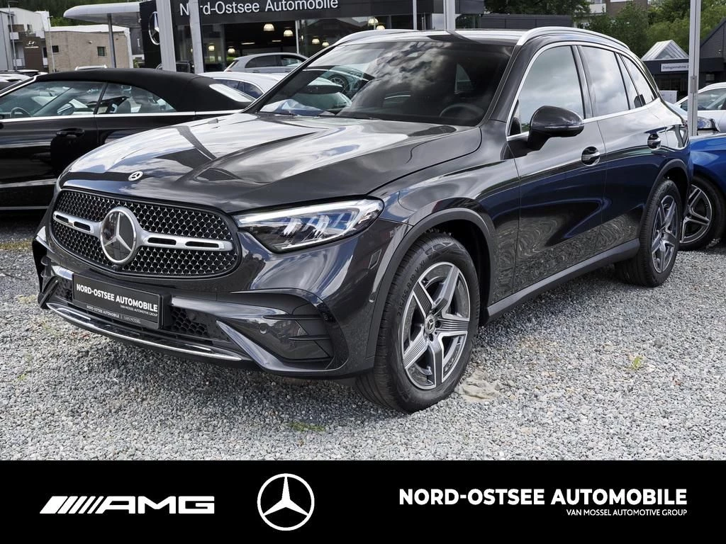 Mercedes-Benz GLC 300 d AMG 4M AHK DISTRONIC MBUX SHZ KERYLESS AMG Line