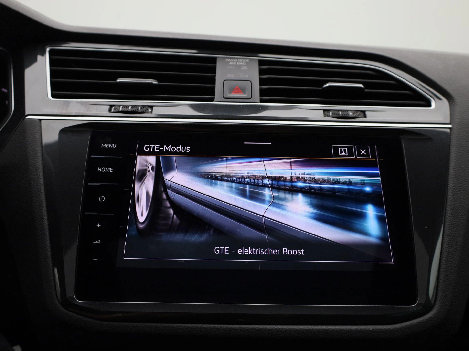 Volkswagen-Tiguan-image-27