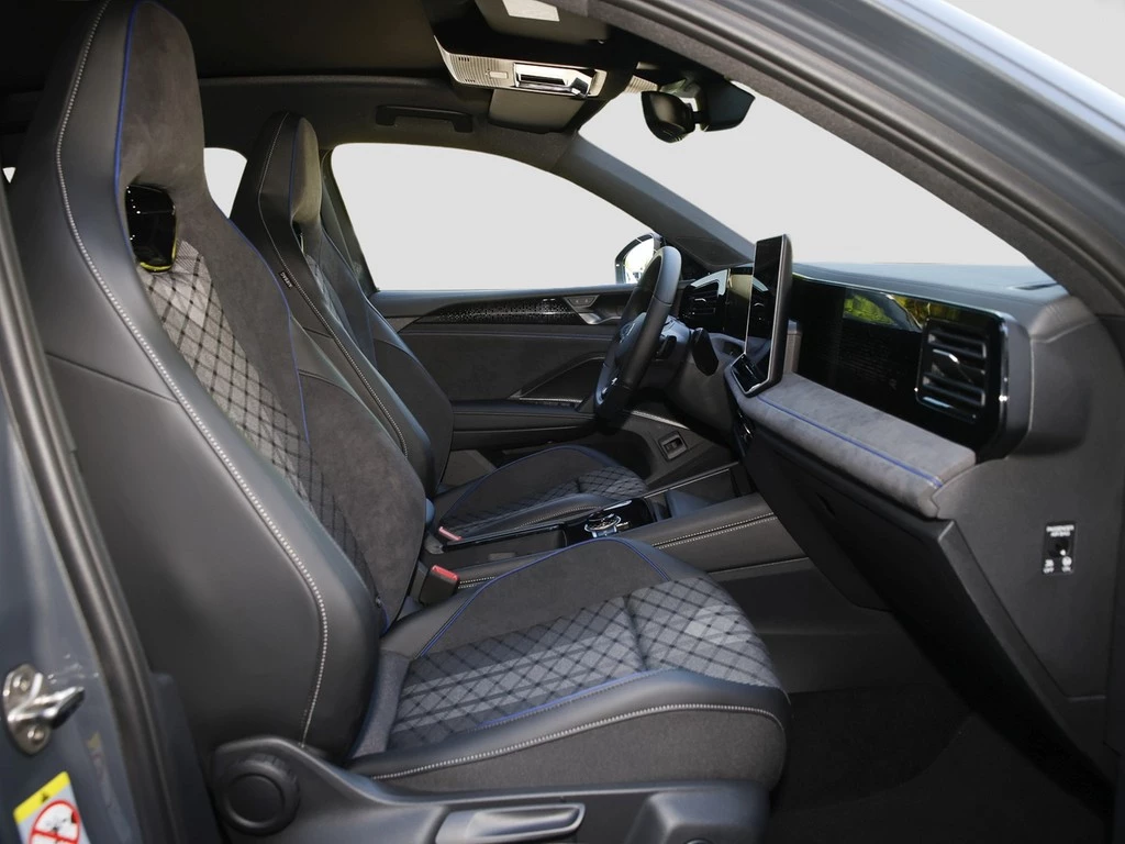 Volkswagen Tiguan R-Line 2,0 l TDI 4M. DSG AHK, Pano, Standh. VSA