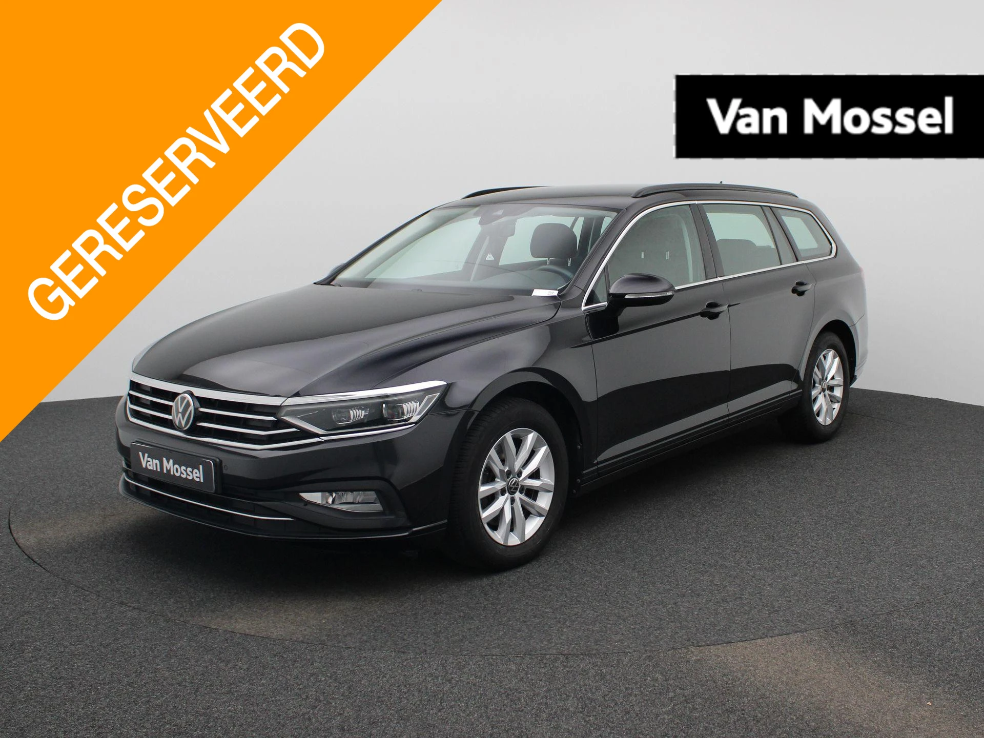 Volkswagen-Passat-image-0