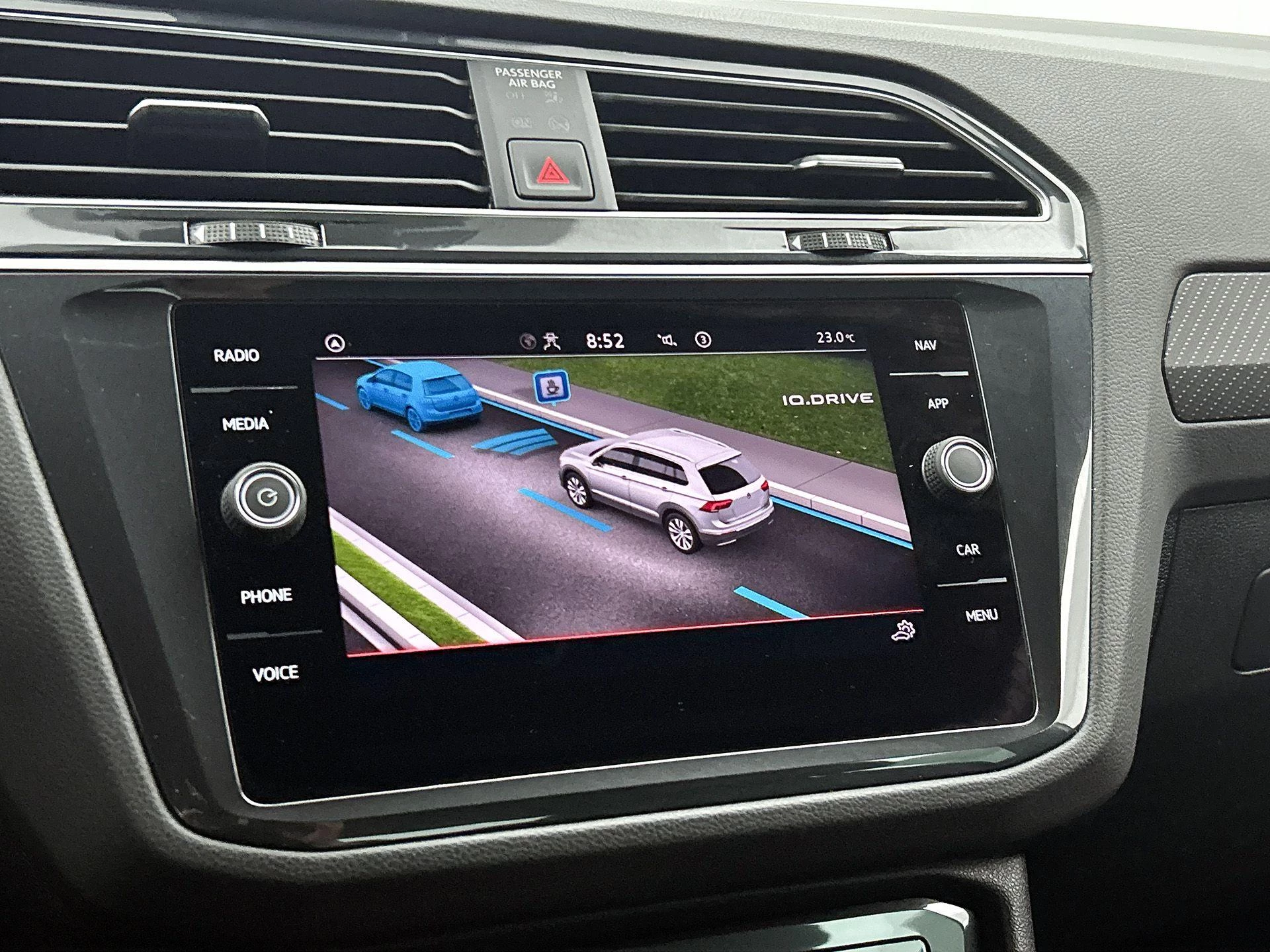 Volkswagen-Tiguan-image-11