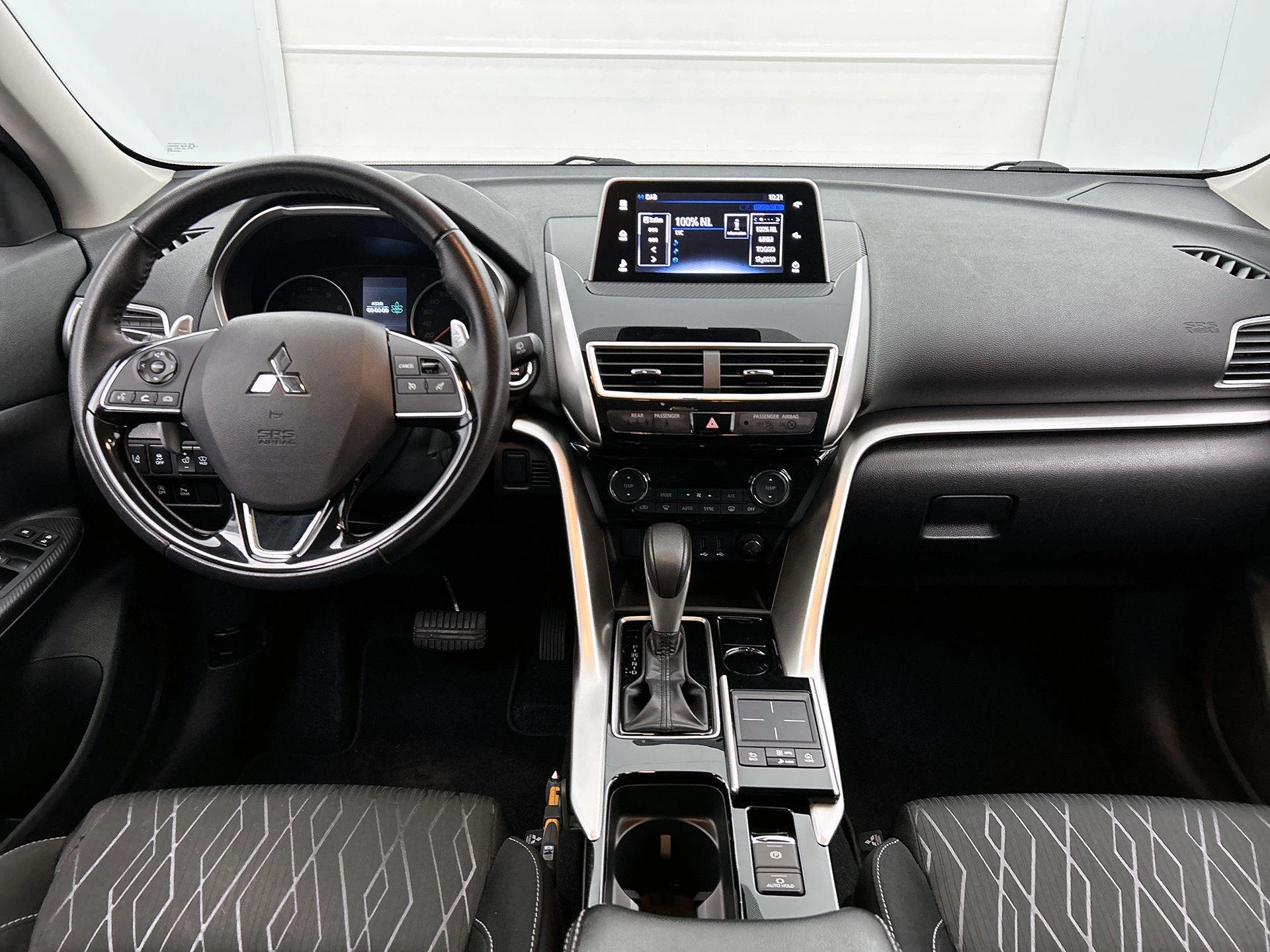 Mitsubishi-Eclipse Cross-image-19