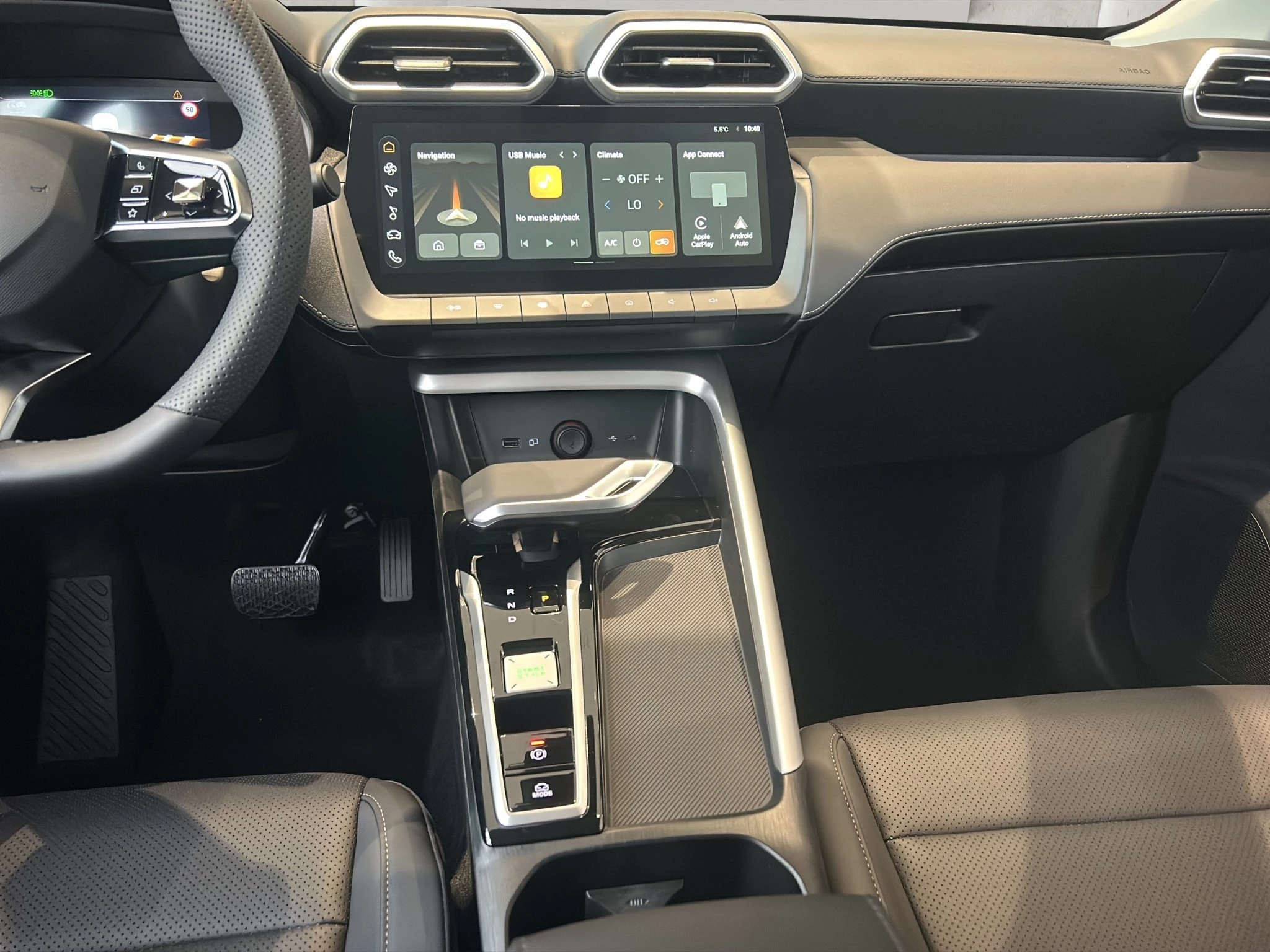MG ZS Luxury 1.5 Hybrid+ Autom LED ACC GJR RFK SHZ
