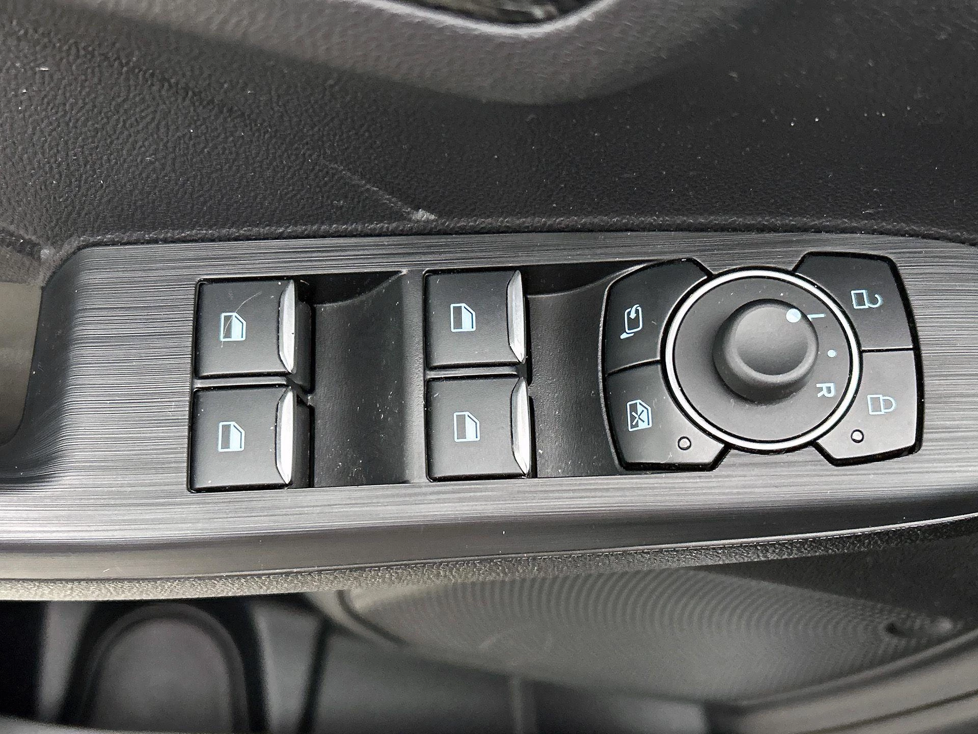 Ford-Kuga-image-37