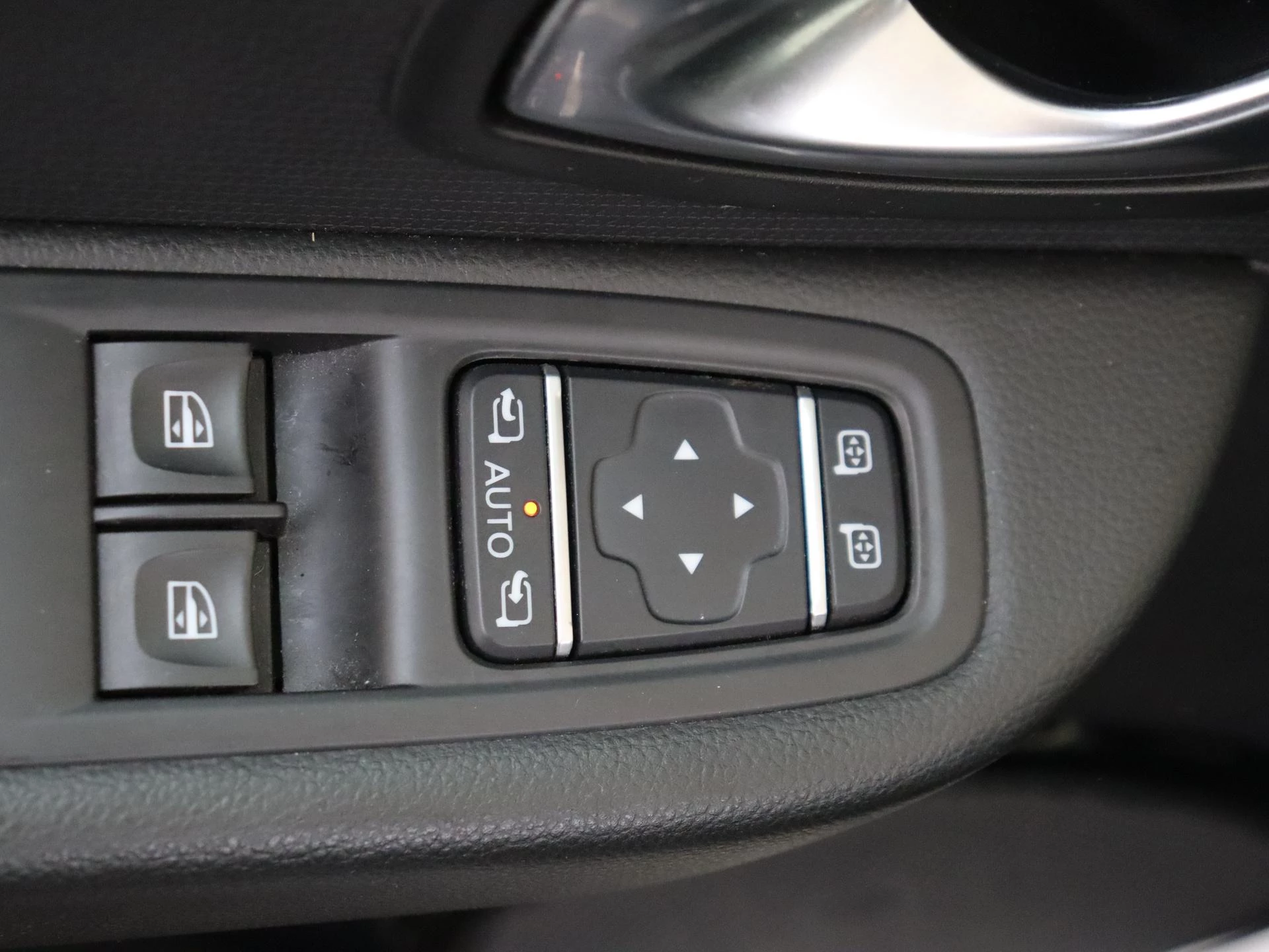 Renault-Clio-image-26