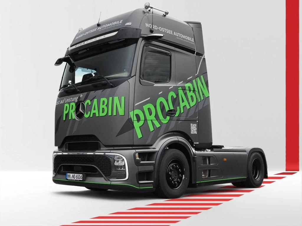 Mercedes-Benz-Actros-image-1