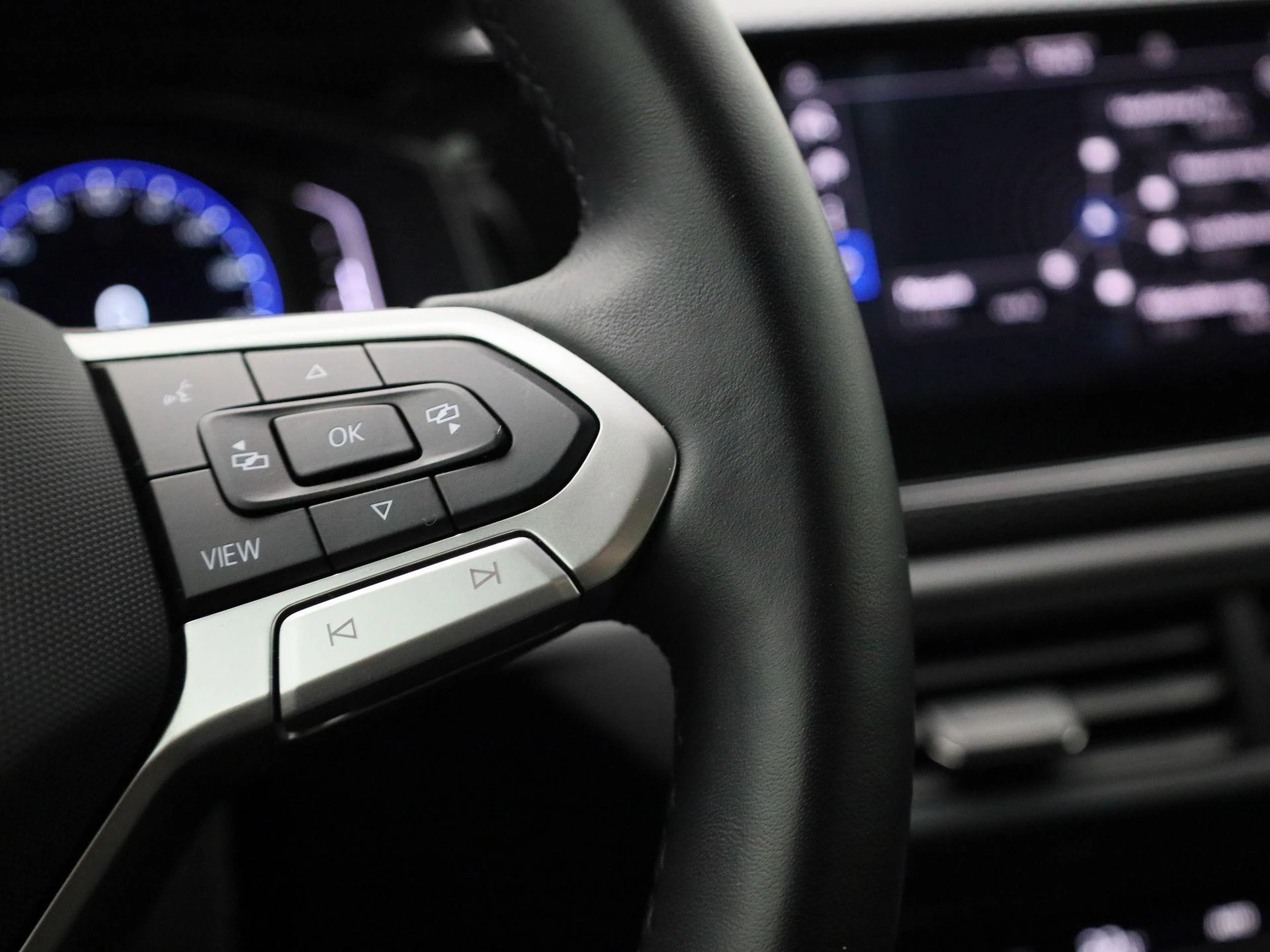 Volkswagen-Polo-image-19