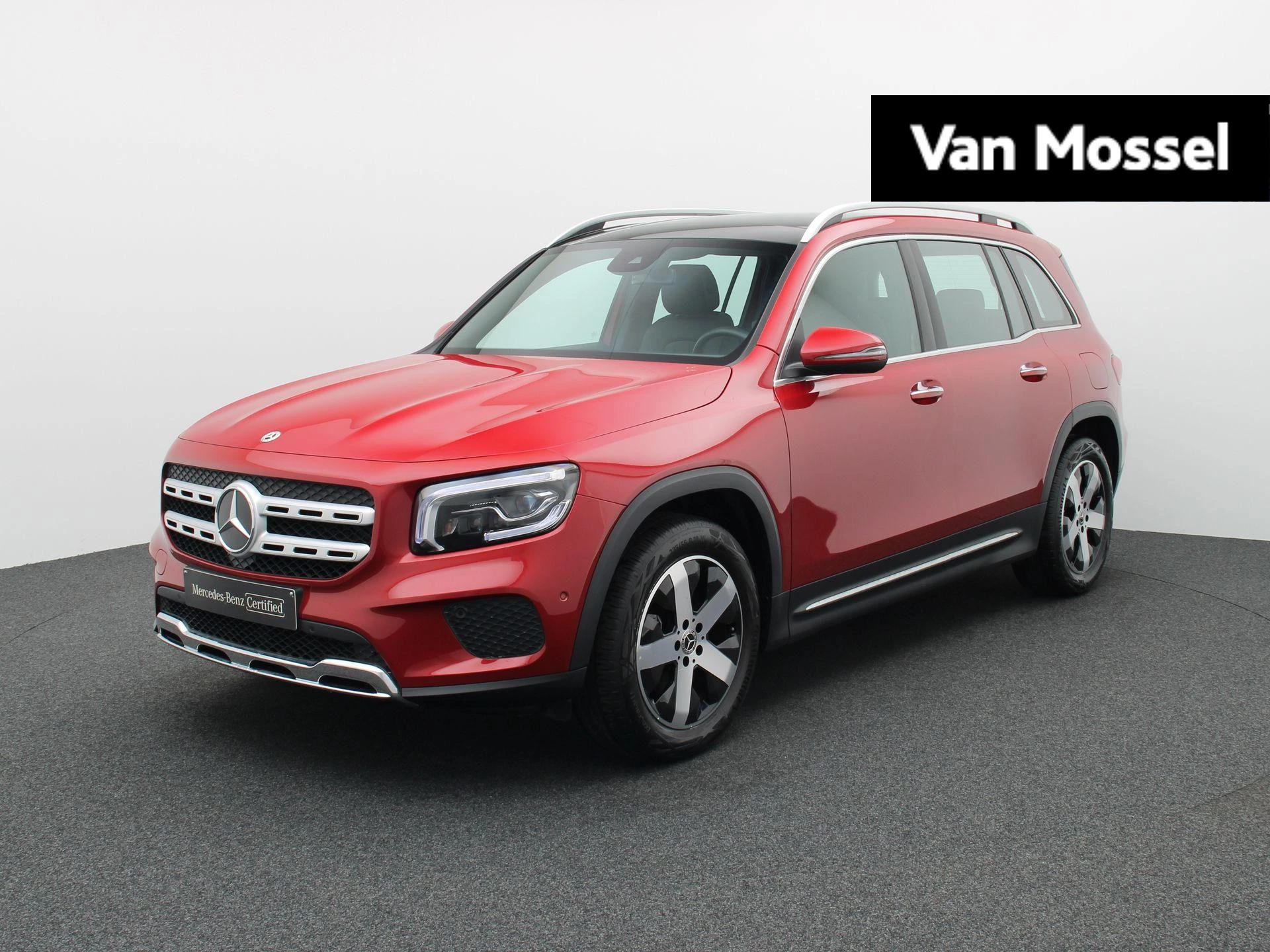 Mercedes-Benz-GLB-image-0
