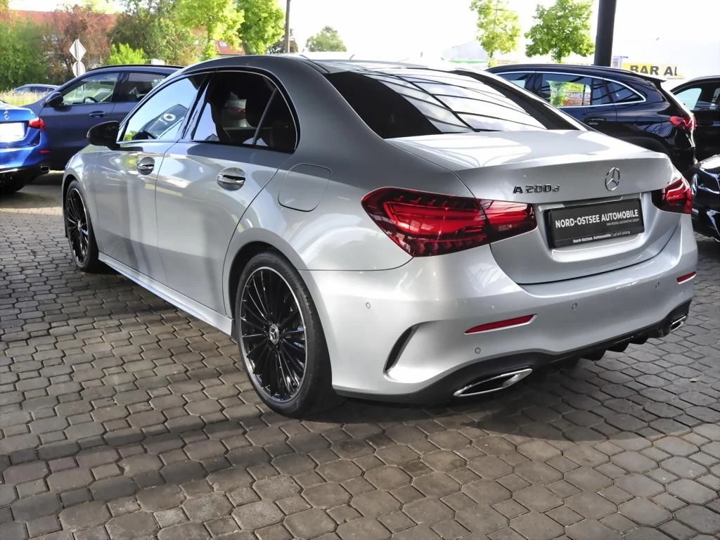 Mercedes-Benz-A-Klasse 200 d-image-5