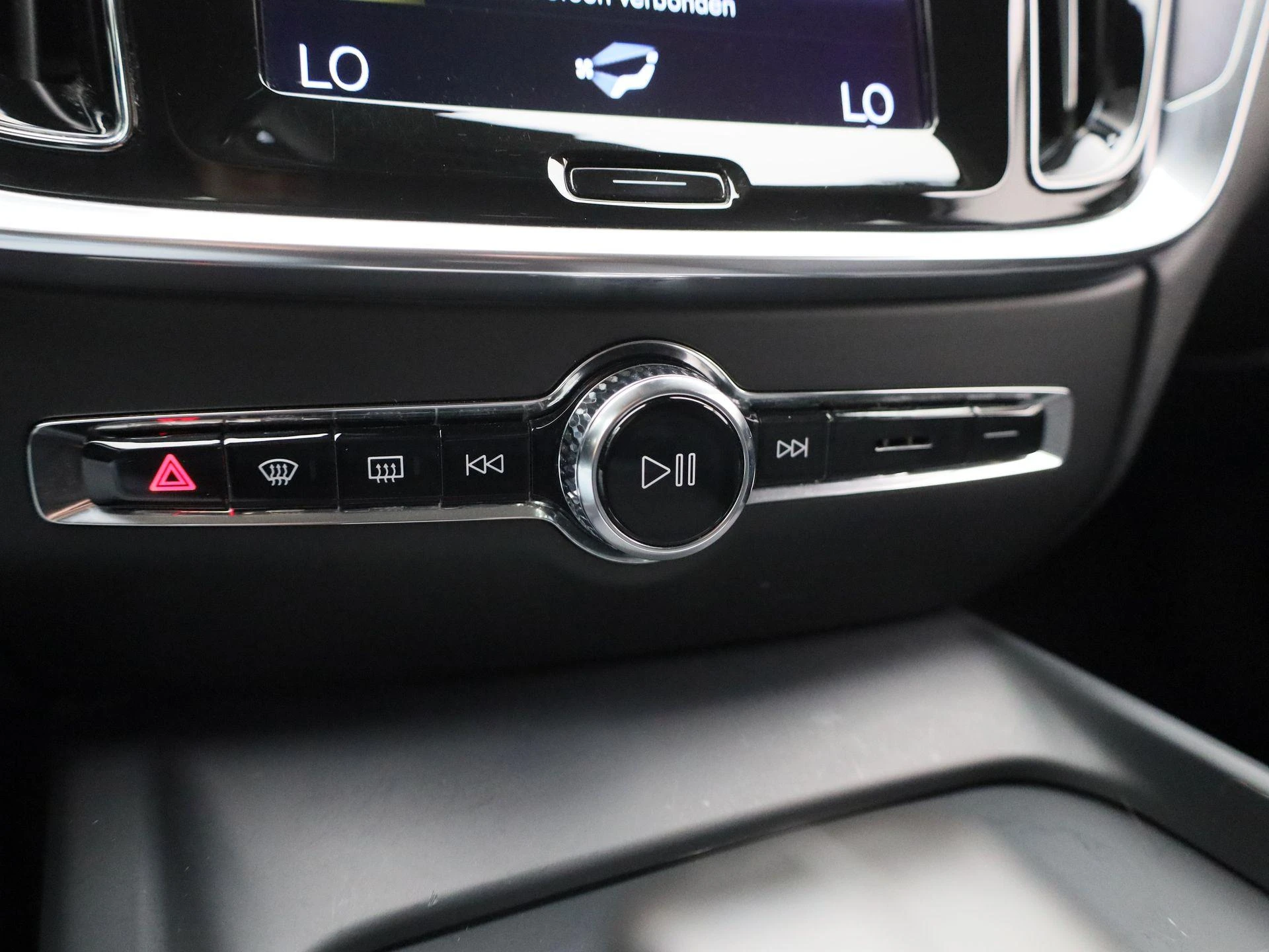 Volvo-V60-image-25