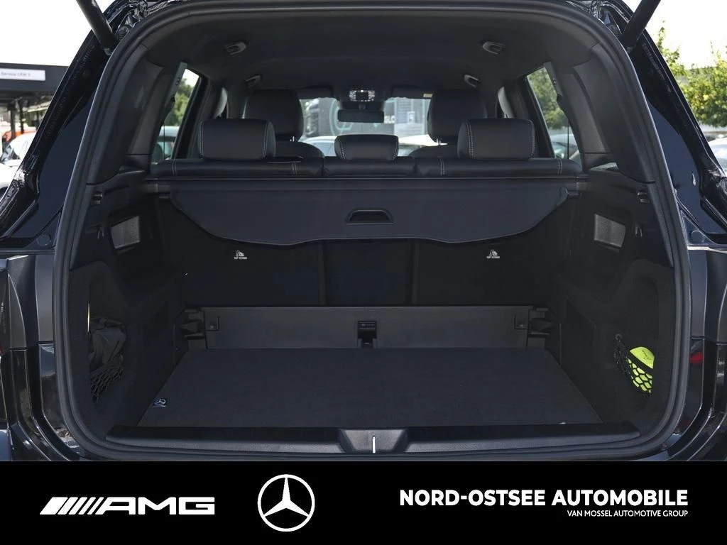 Mercedes-Benz-GLB-image-13