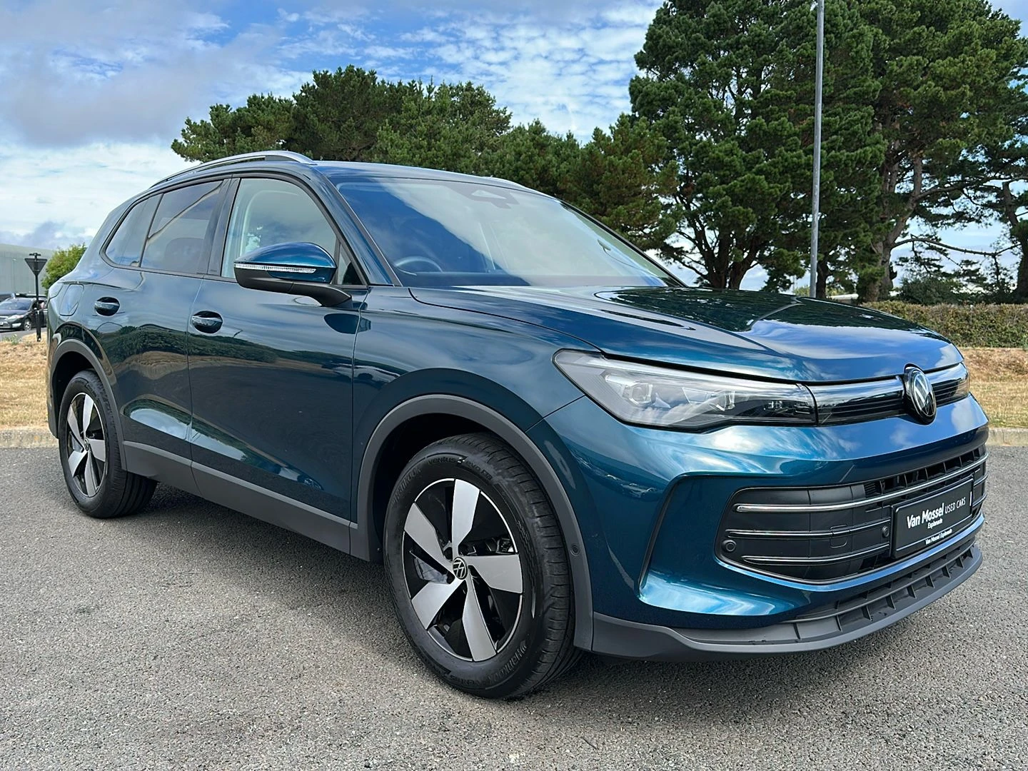 Volkswagen-Tiguan-image-17
