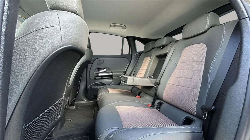 Mercedes-Benz-EQA-image-19