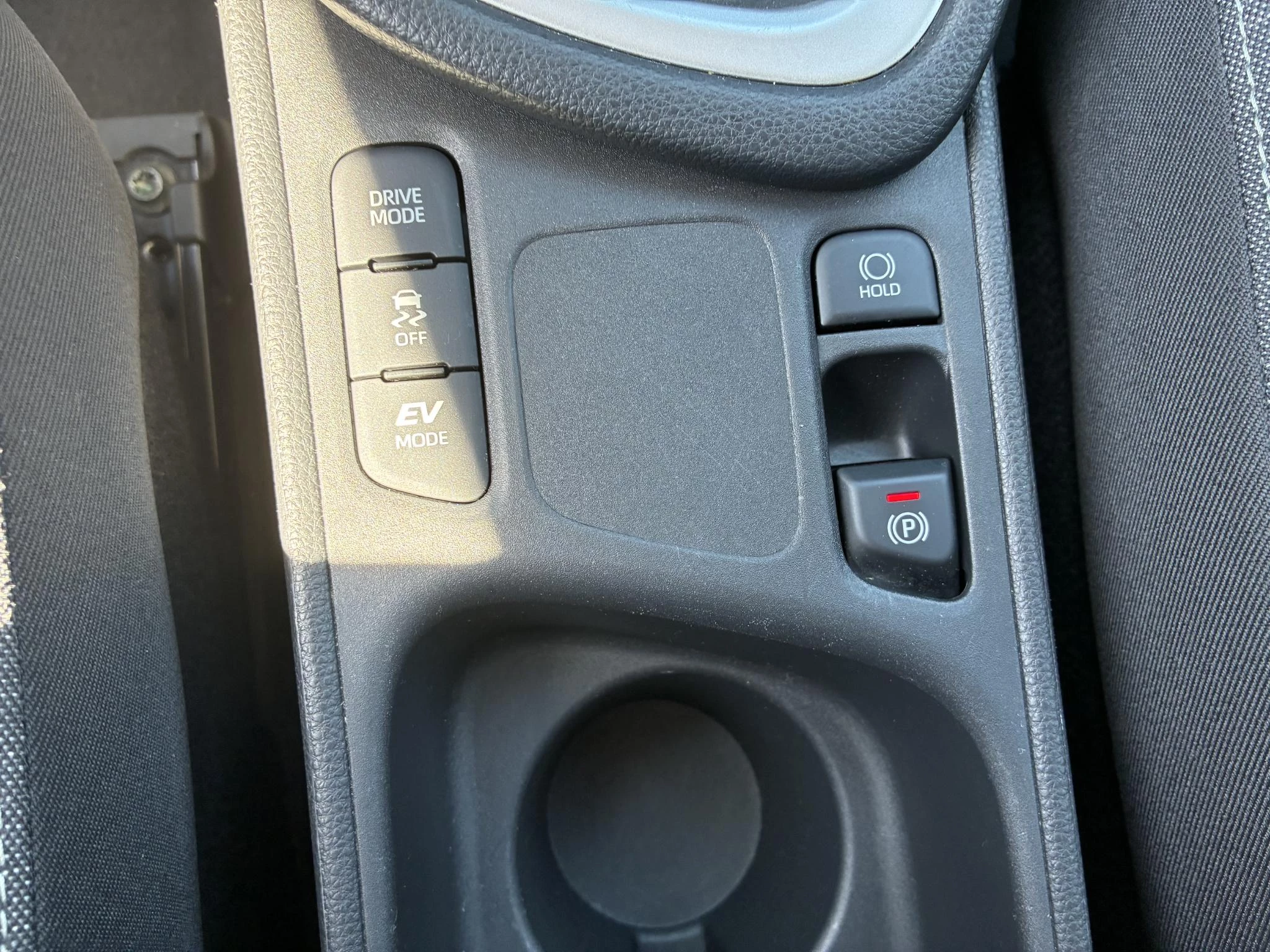 Toyota-Yaris-image-13
