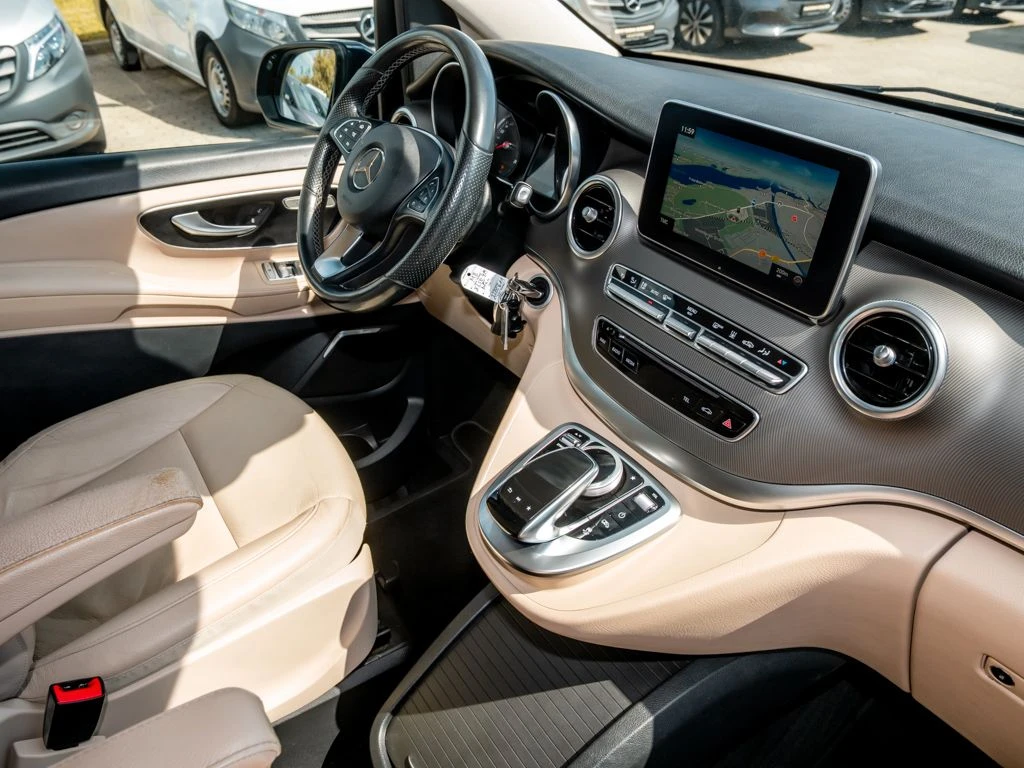 Mercedes-Benz-V-Klasse 250 d-image-7