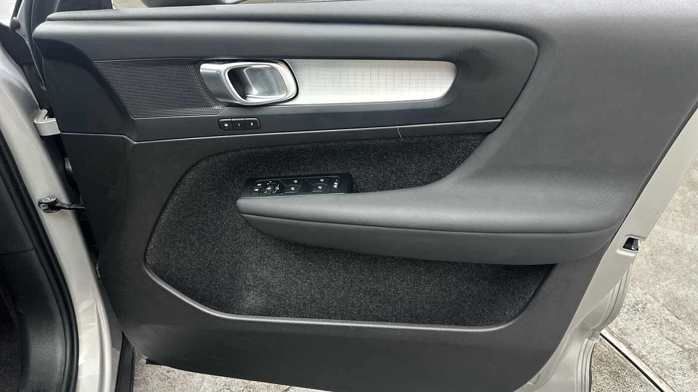 Volvo-XC40-image-16