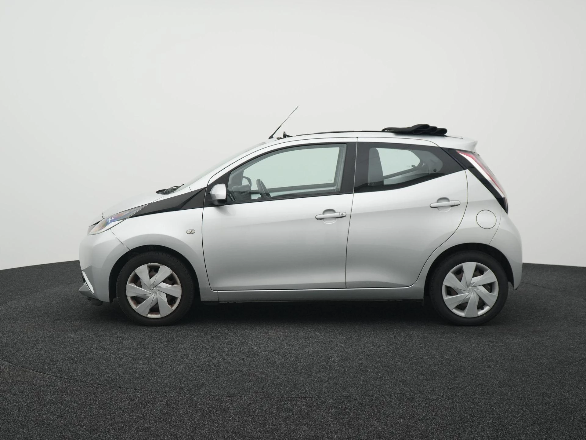 Toyota Aygo 1.0 VVT-i x-wave