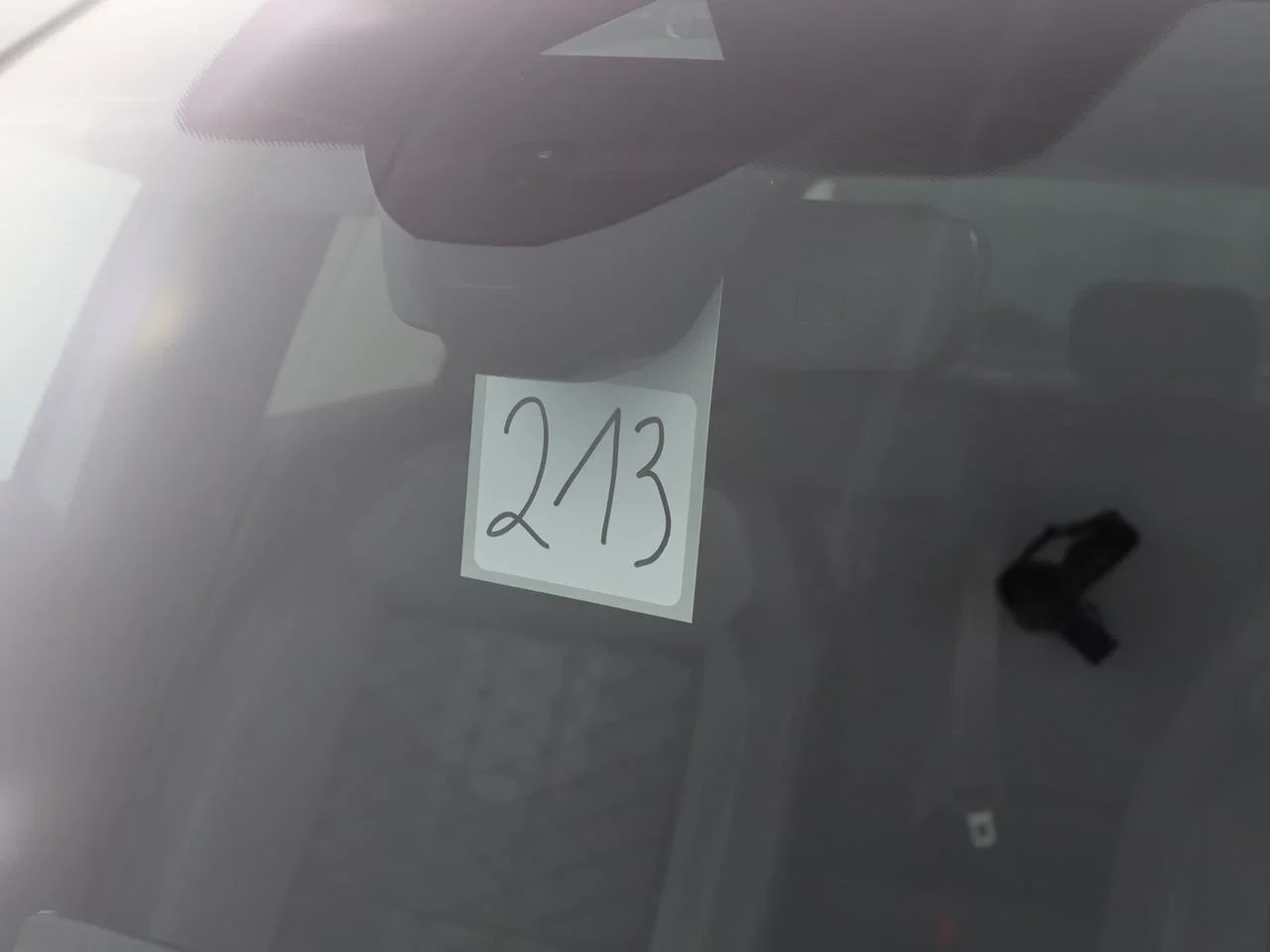 Volkswagen-T-Roc-image-7