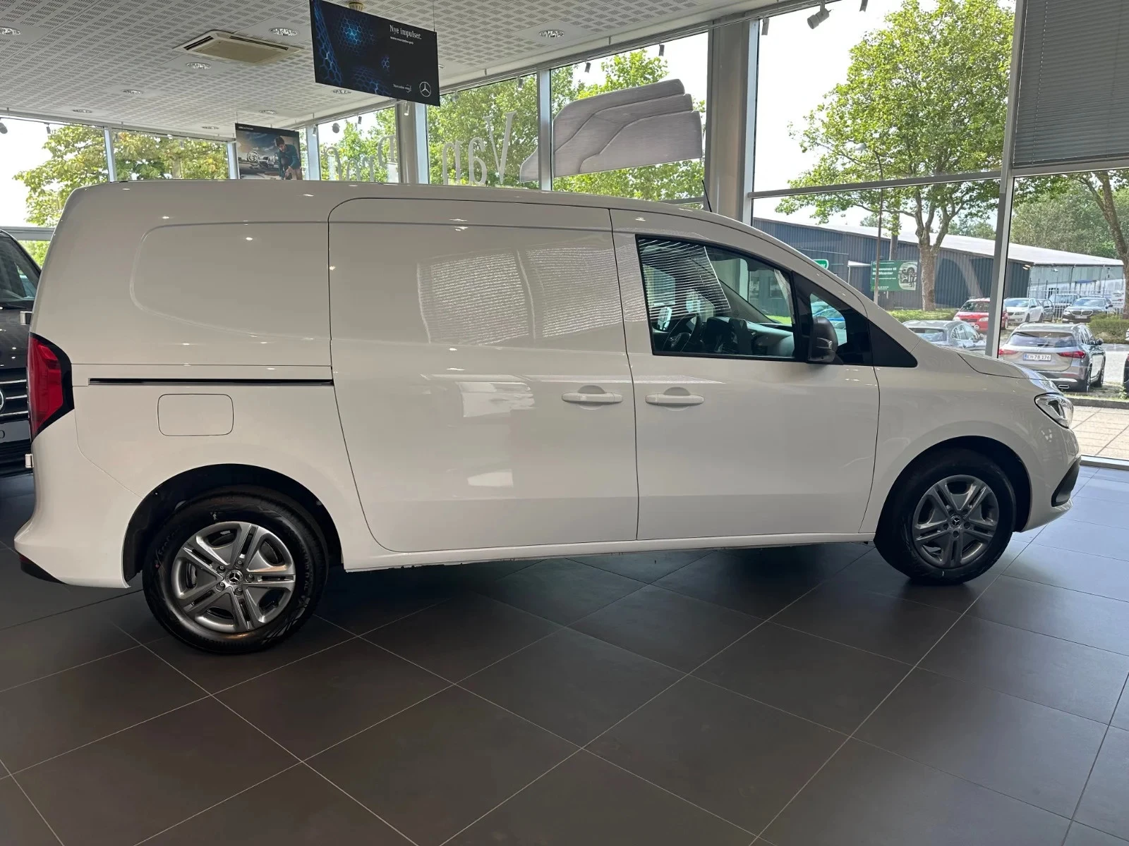 Mercedes-Benz-Citan-image-2