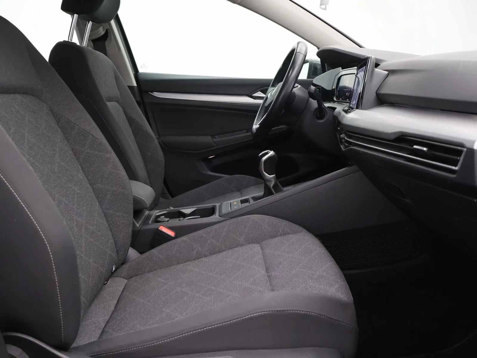 Volkswagen Golf VIII Golf Life 1.0TSI 110PK *VIRTUAL COCKPIT*CAMERA*ACC*PDC*NAVI*APP-CONNECT*LED LICHTEN*KEYLESS GO*...*