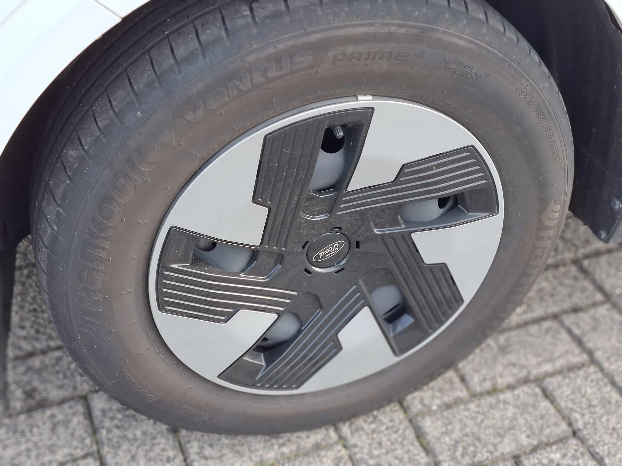Ford-E-Transit-image-5