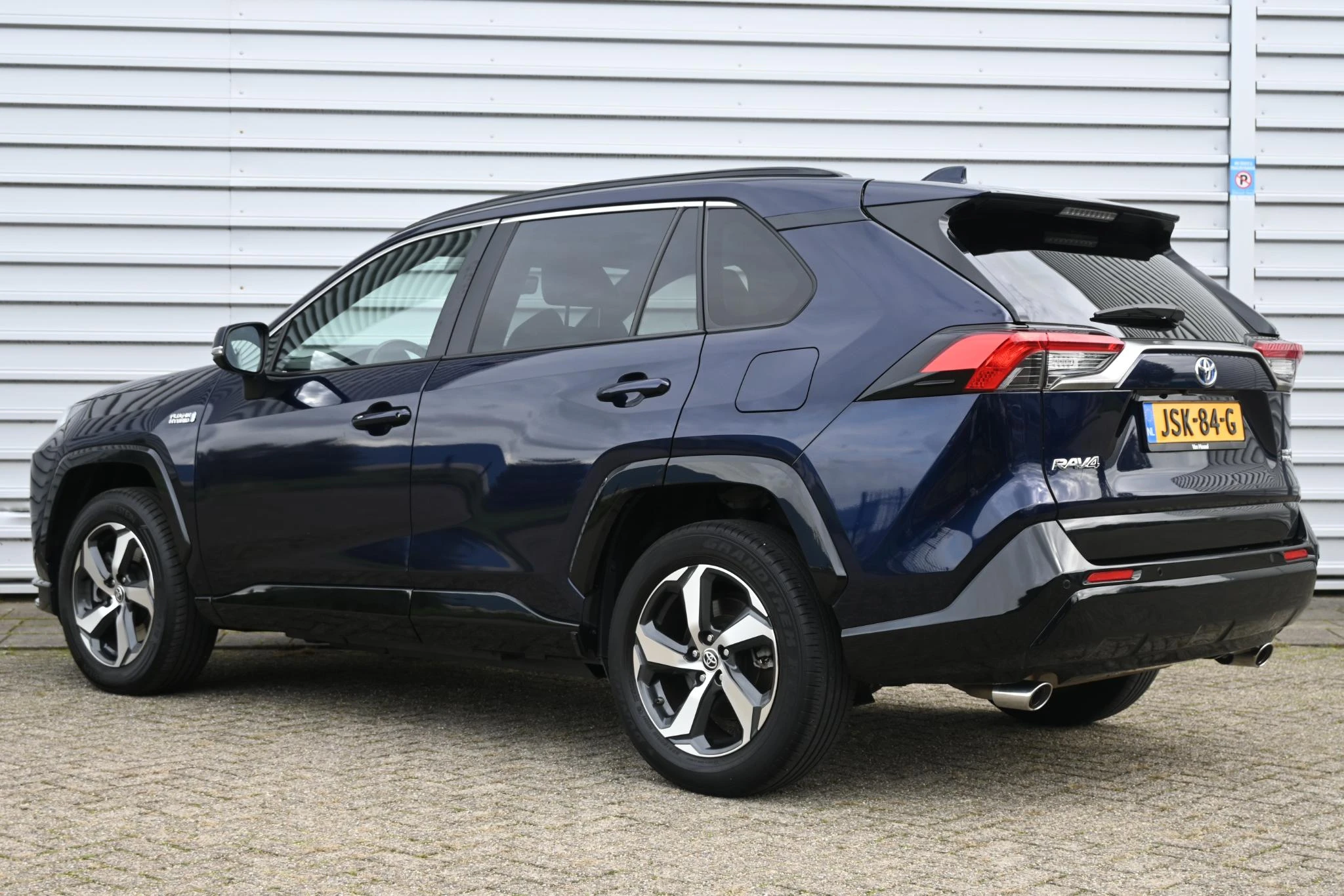 Toyota-RAV4-image-6