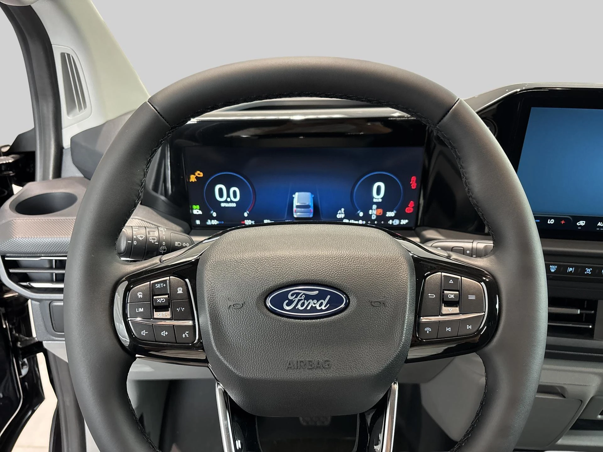 Ford-Transit Custom-image-9