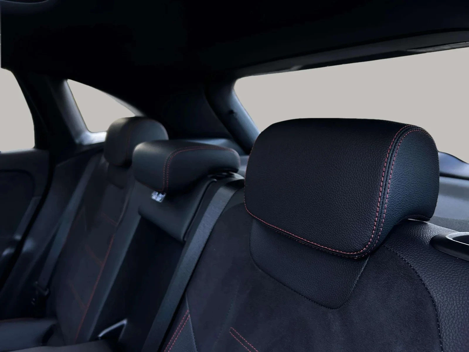 Mercedes-Benz-EQA-image-14