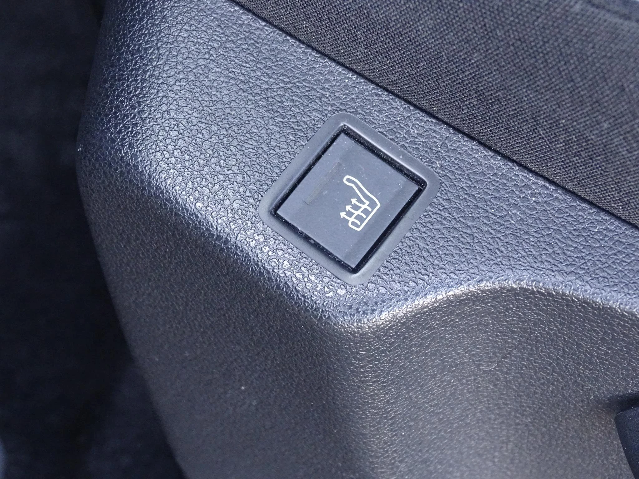 Opel-Combo Life-image-24