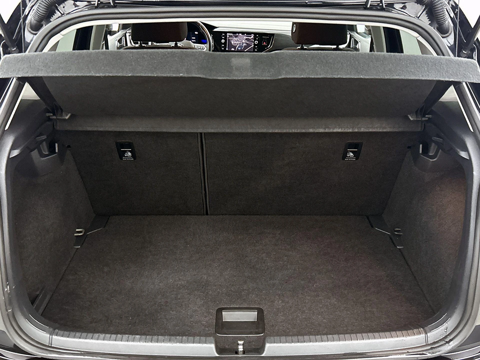 Volkswagen-Polo-image-17