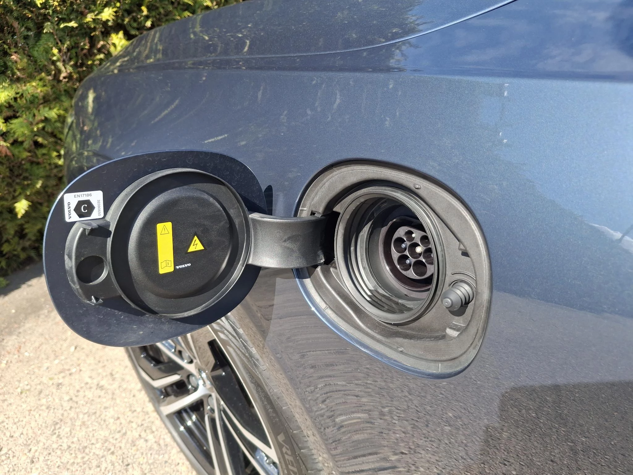 Volvo-V90-image-40