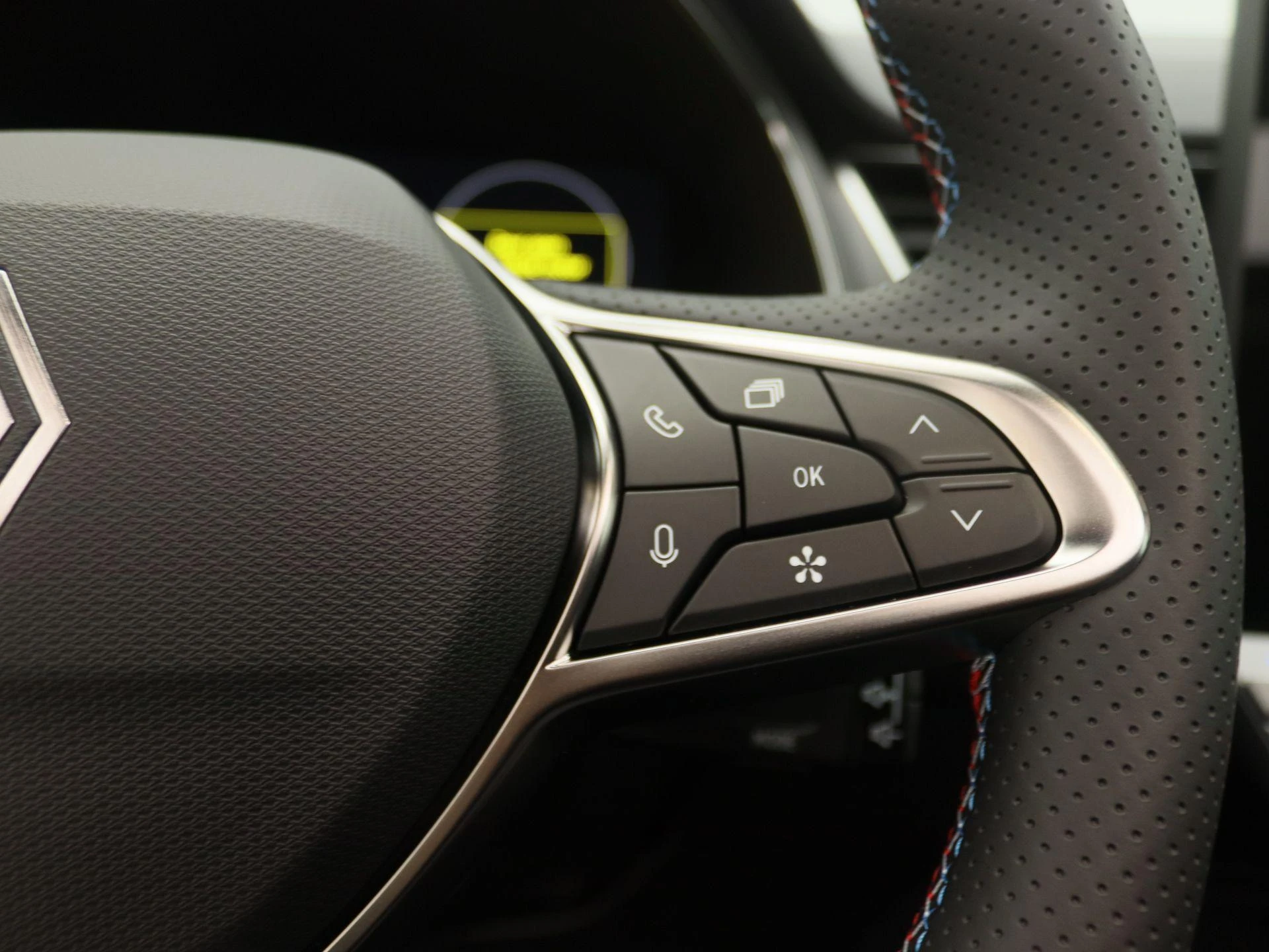 Renault-Captur-image-18