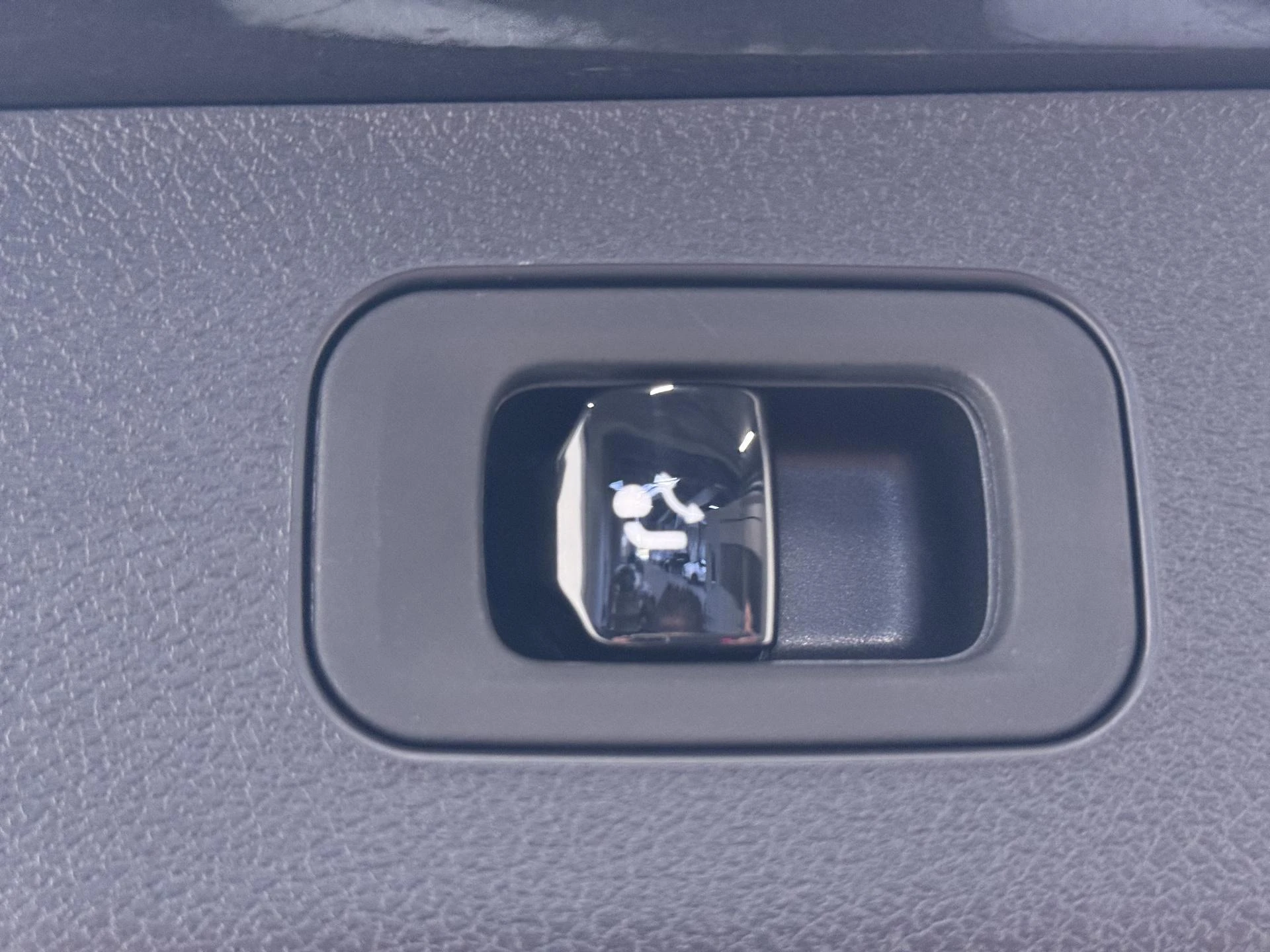 Mercedes-Benz-E-Klasse-image-33