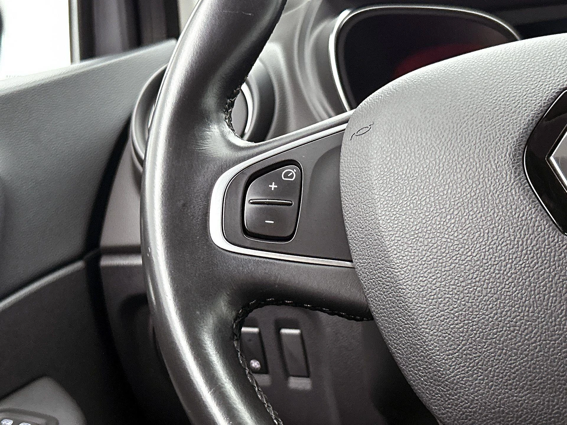 Renault-Captur-image-5