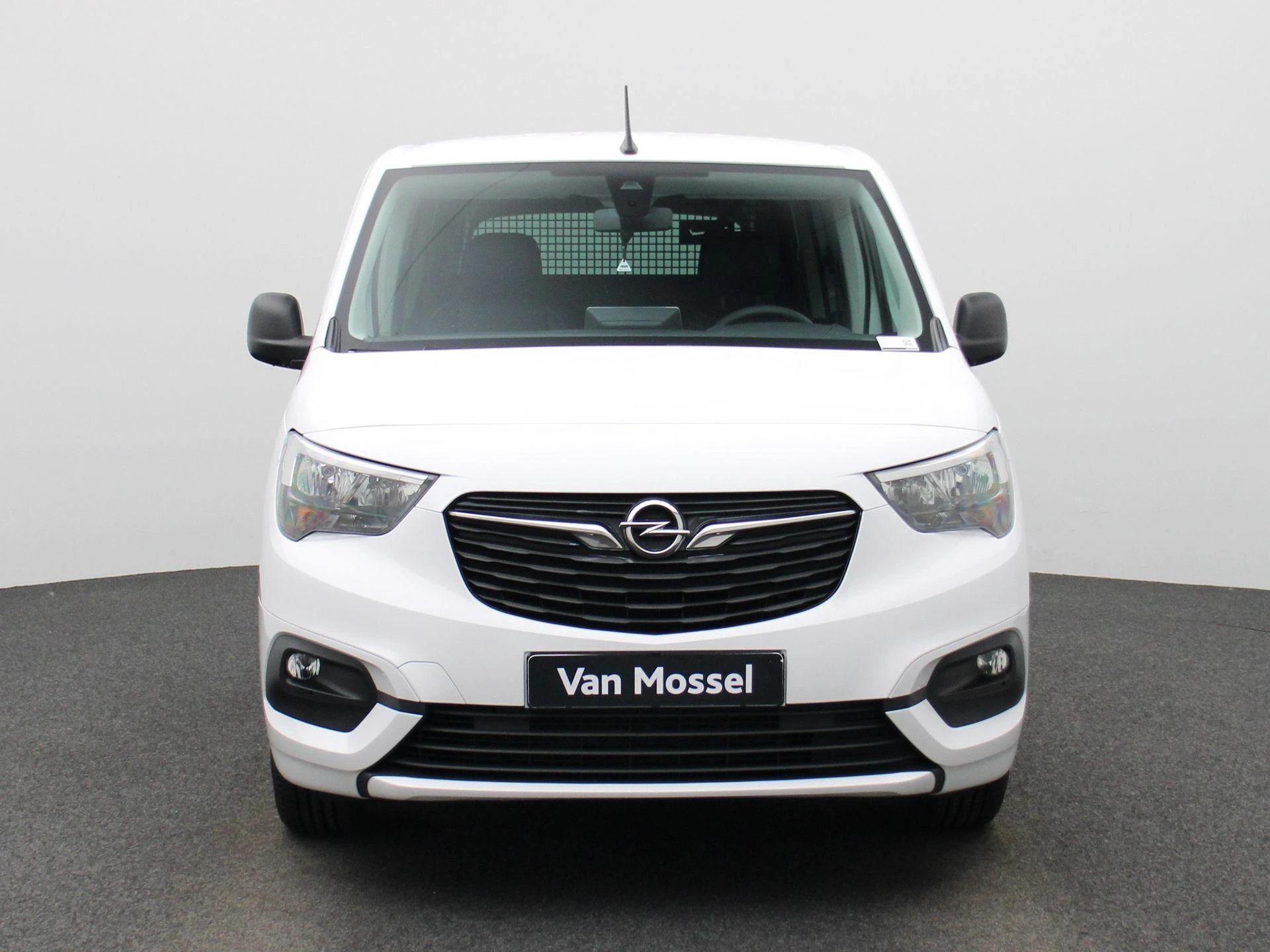 Opel-Combo Life-image-2