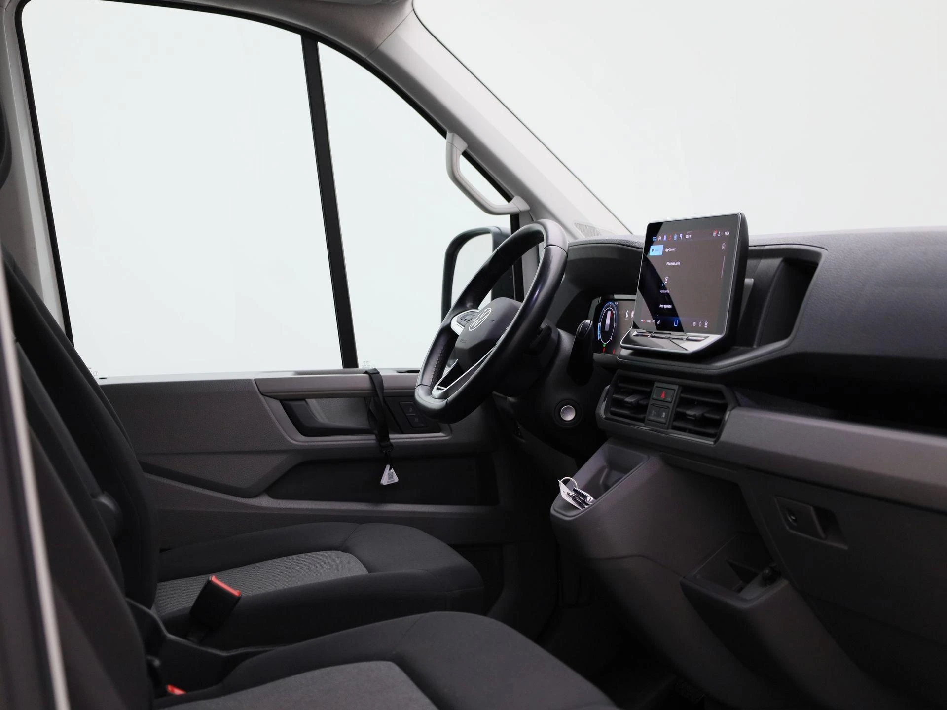 Volkswagen-Crafter-image-35