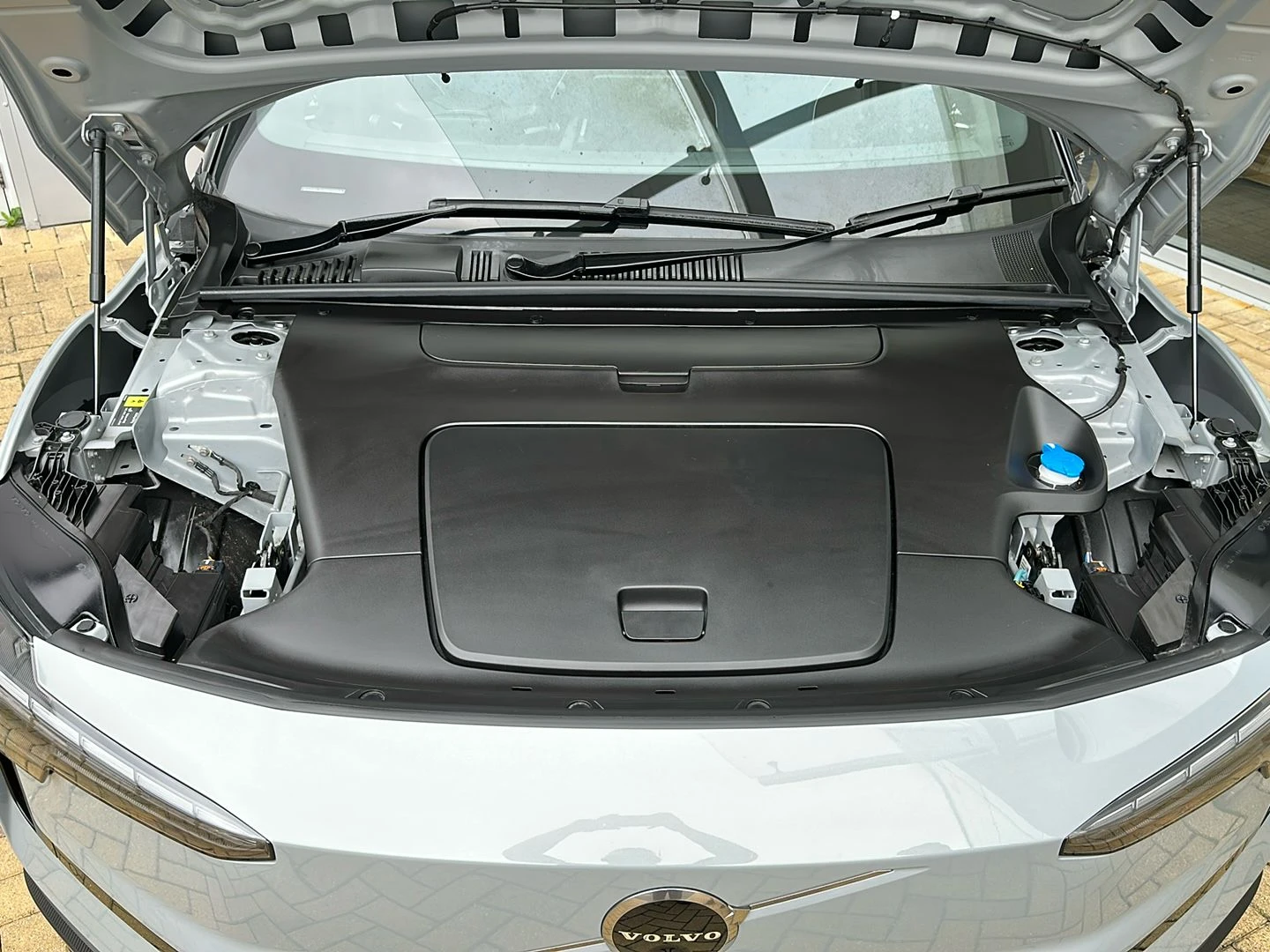 Volvo-EX30-image-13