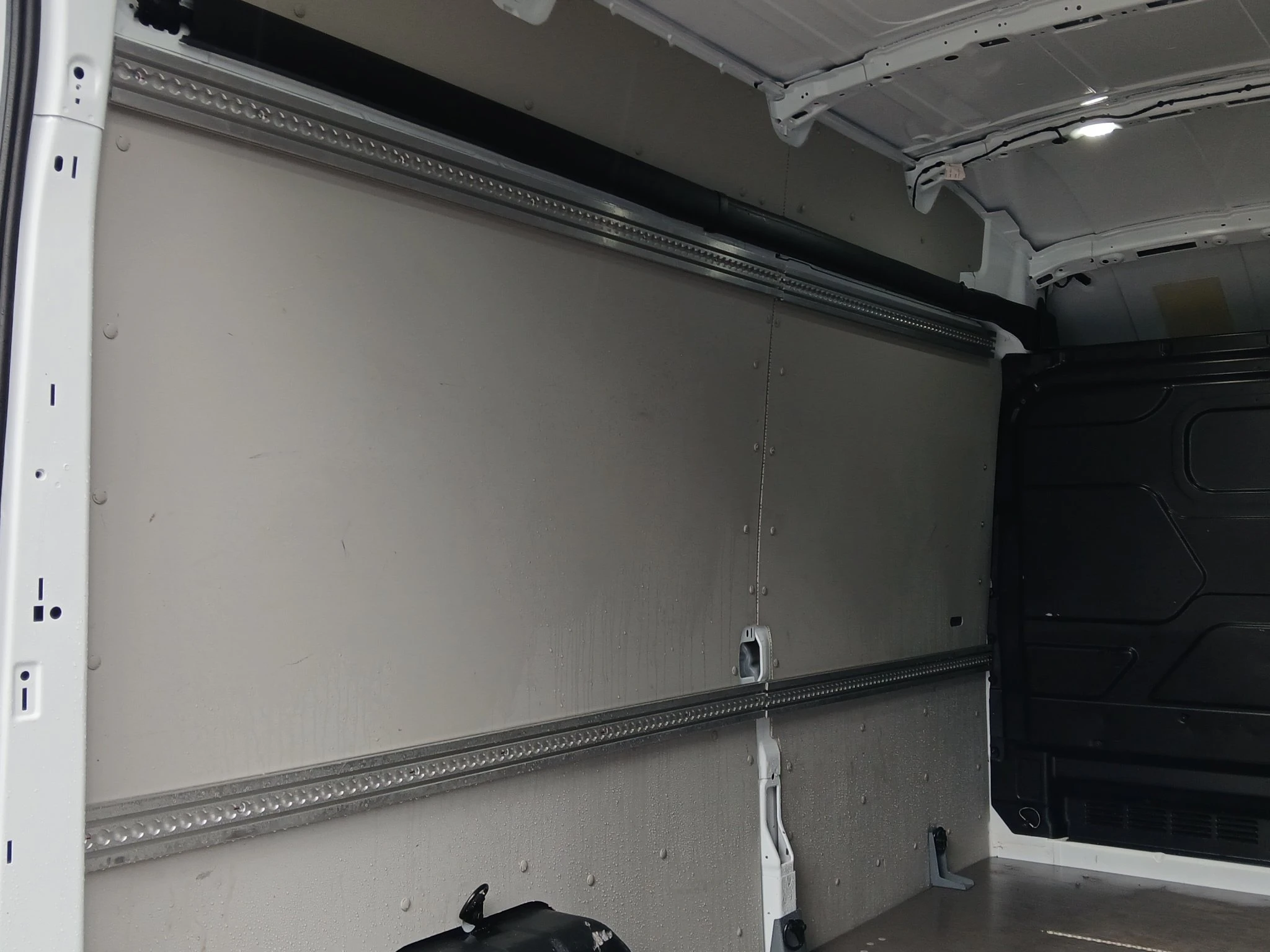 Ford-Transit-image-20