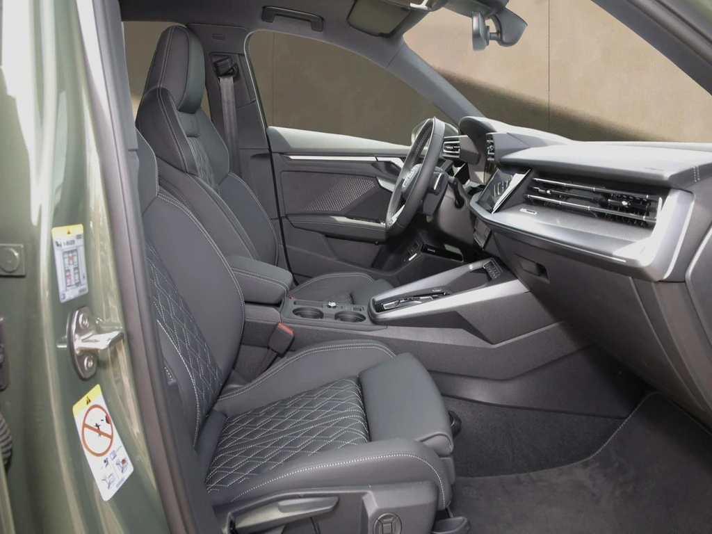 Audi A3 Sportback 45 TFSI e S line 18"|RAUTE|PANO|SHZ|5J.GAR