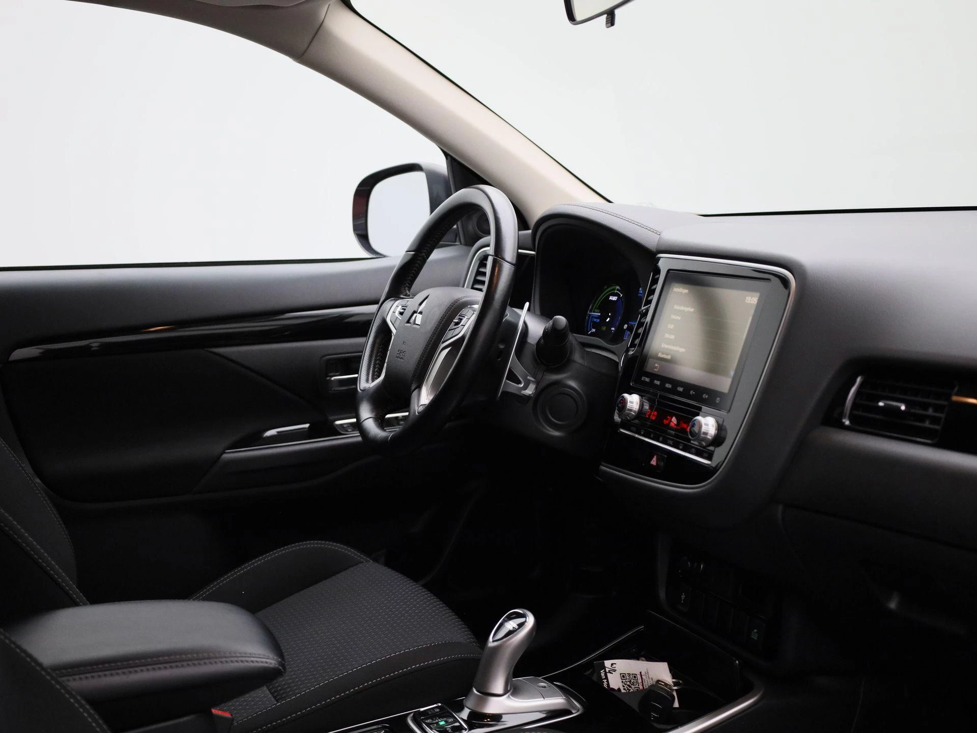 Mitsubishi-Outlander-image-30