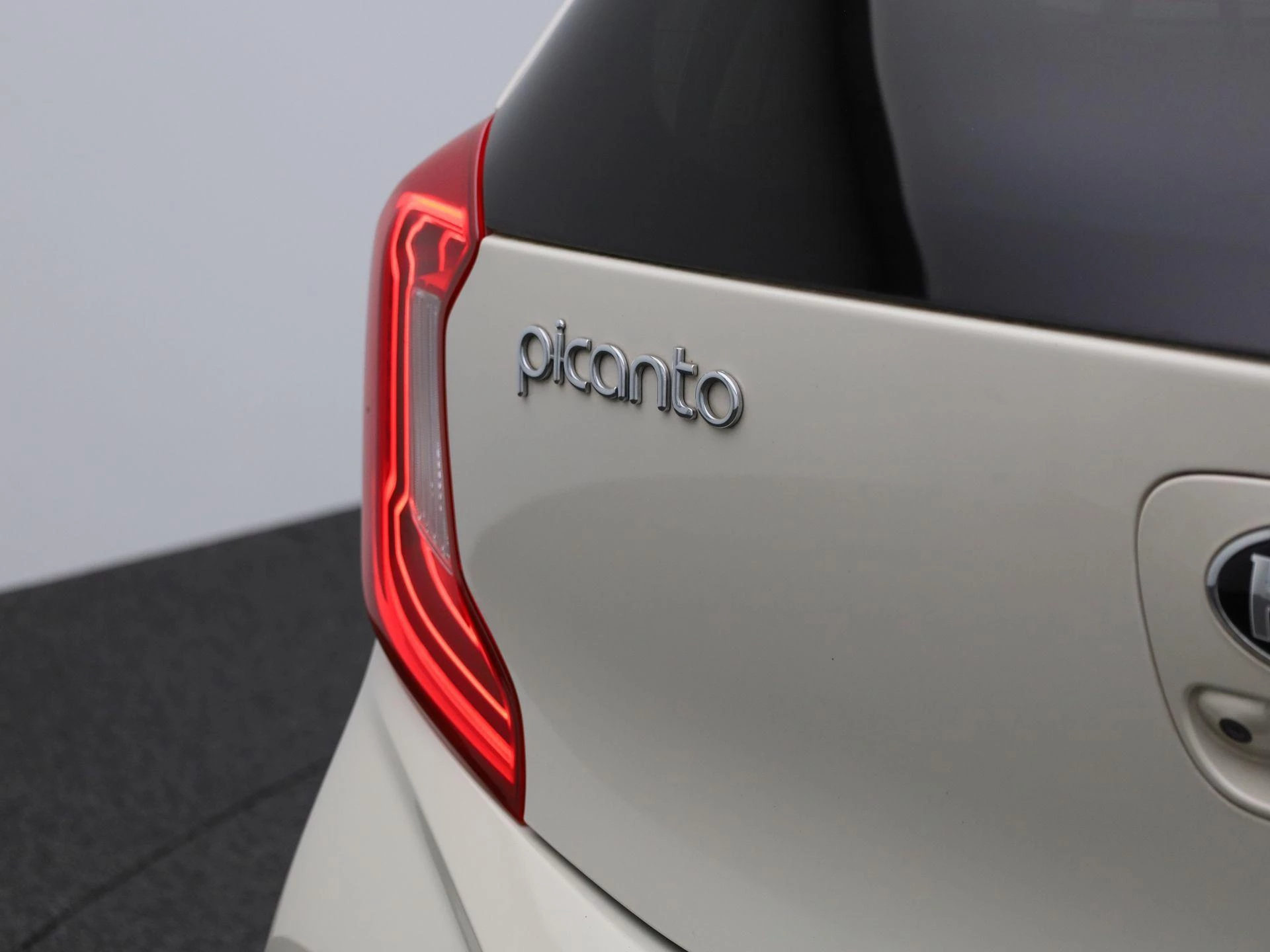 Kia-Picanto-image-38